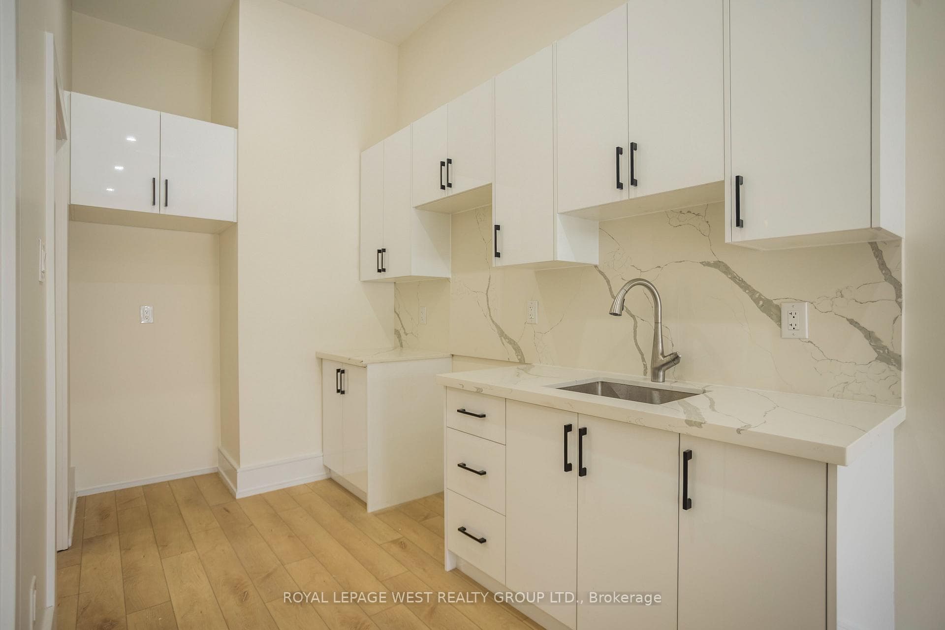 266A Kennedy Road photo 13