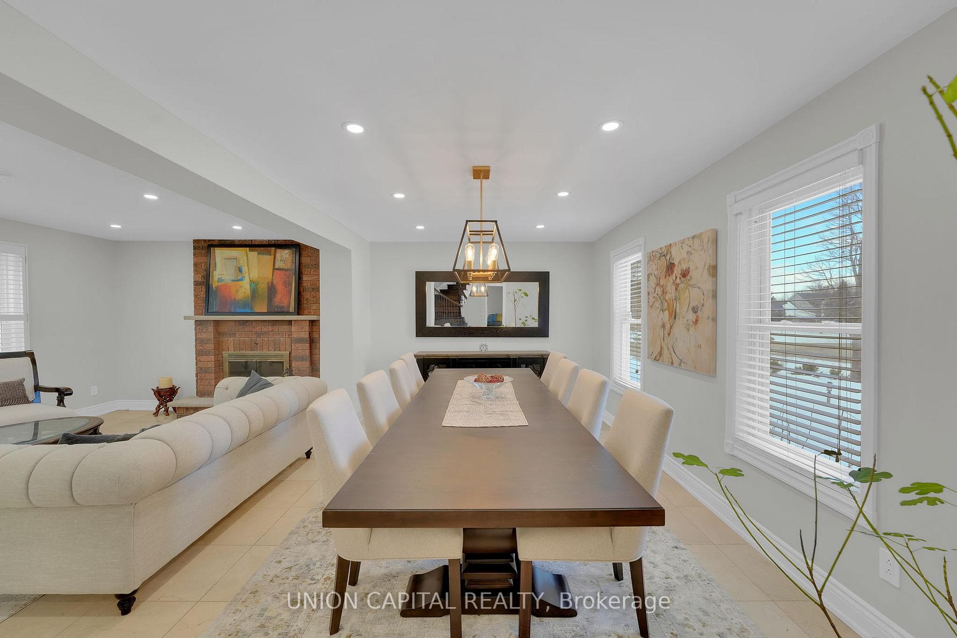 12 Reesor Place photo 3