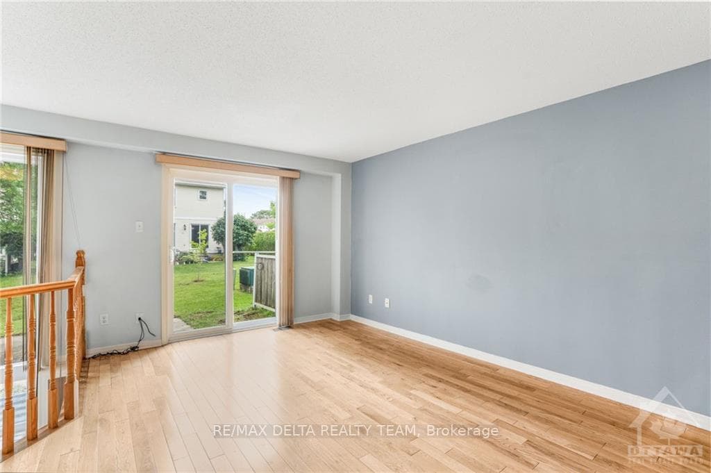 1799 SUMMERFIELDS Crescent photo 12