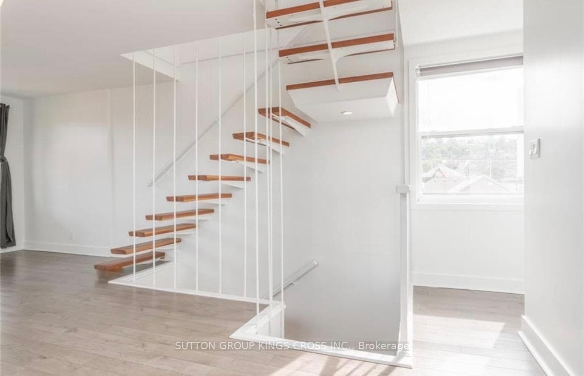 179 John Street Unit Upper photo 15