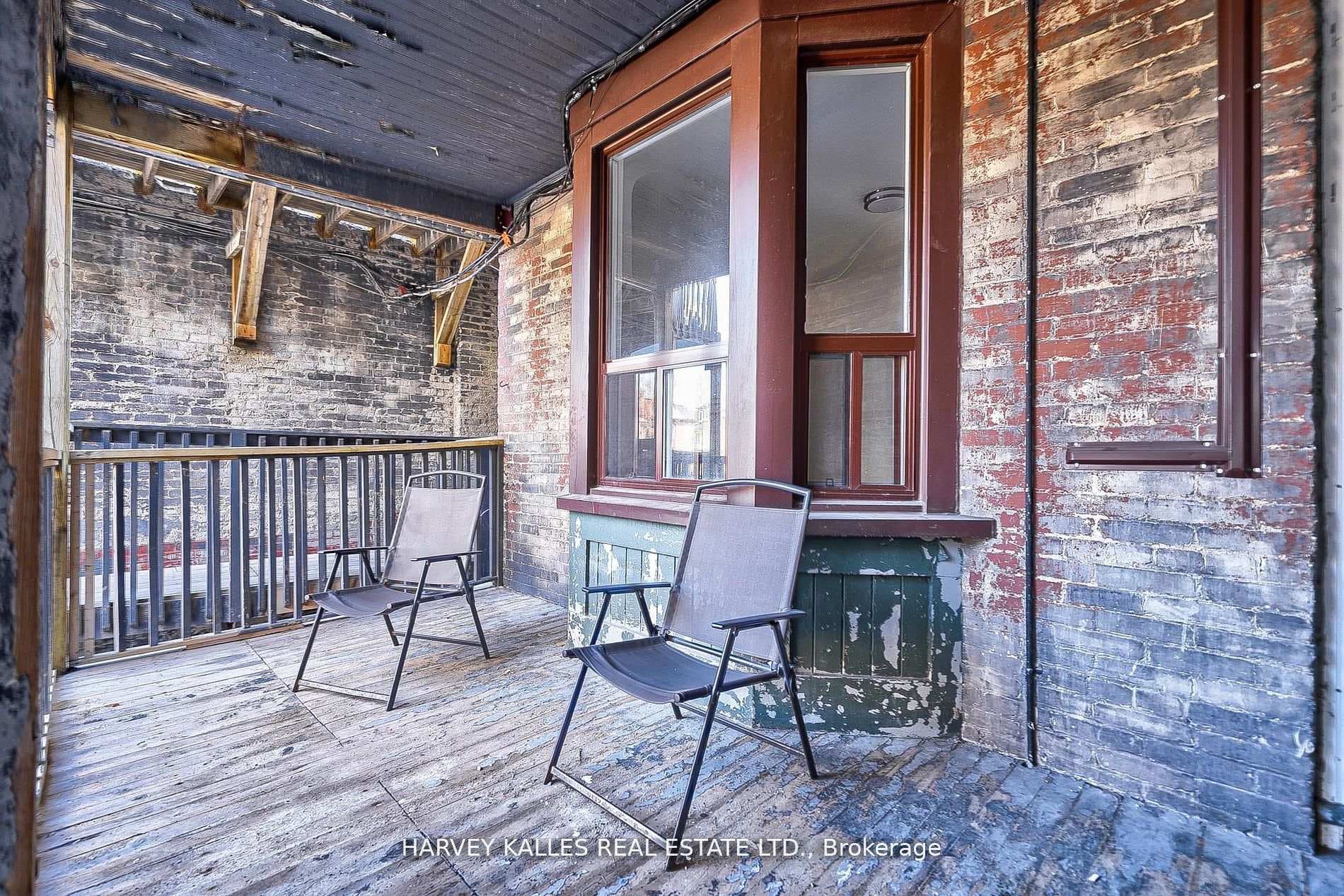 161 Lauder Avenue Unit B photo 28