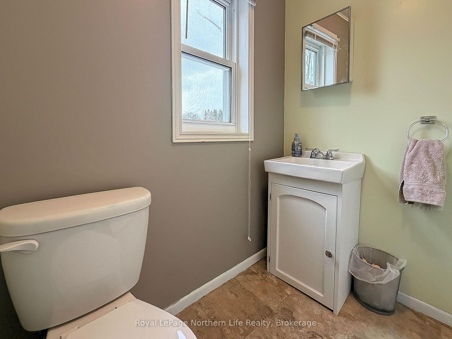 306 Spetz Avenue photo 20