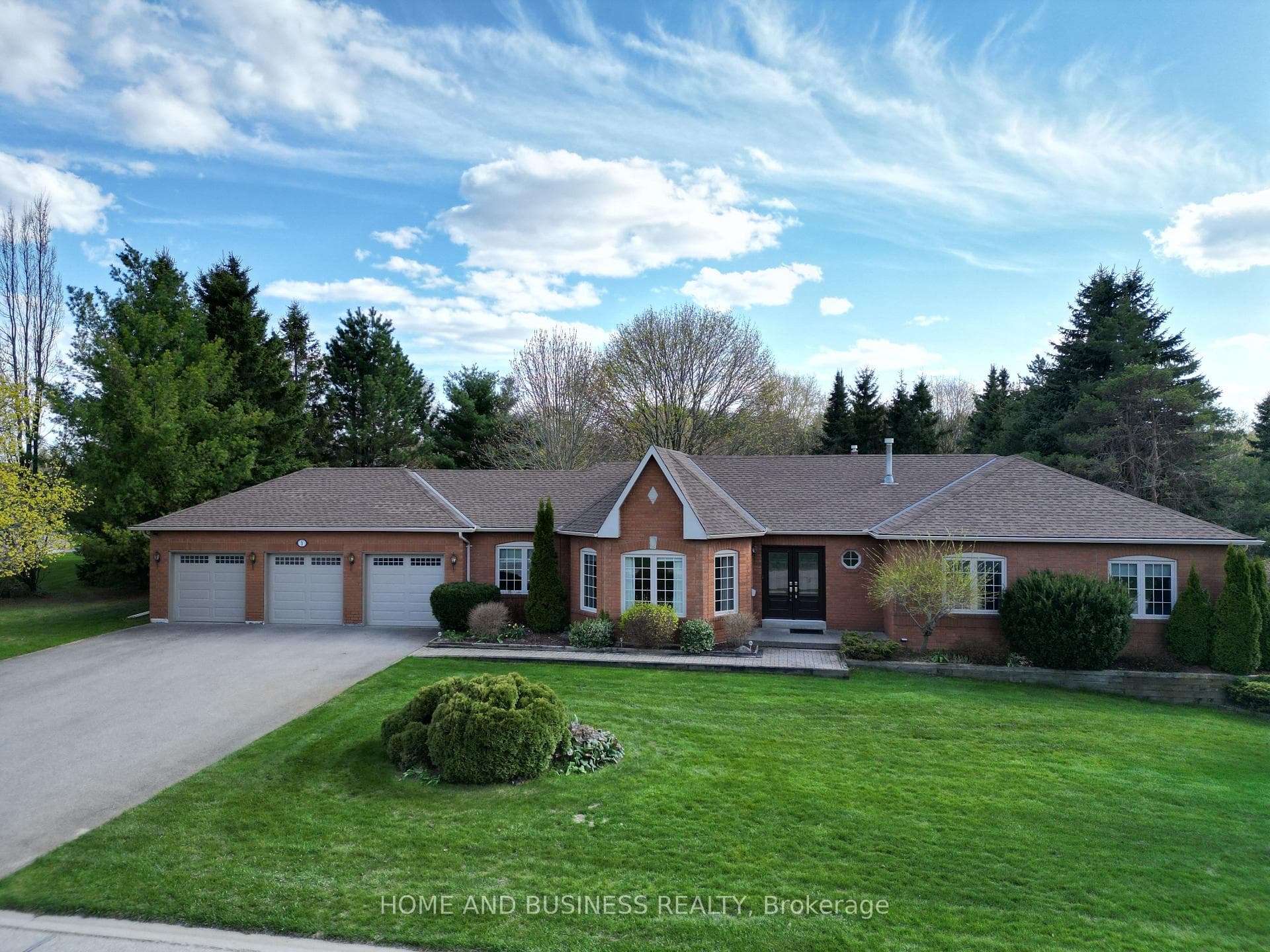 1 Bayberry Rd, Mono