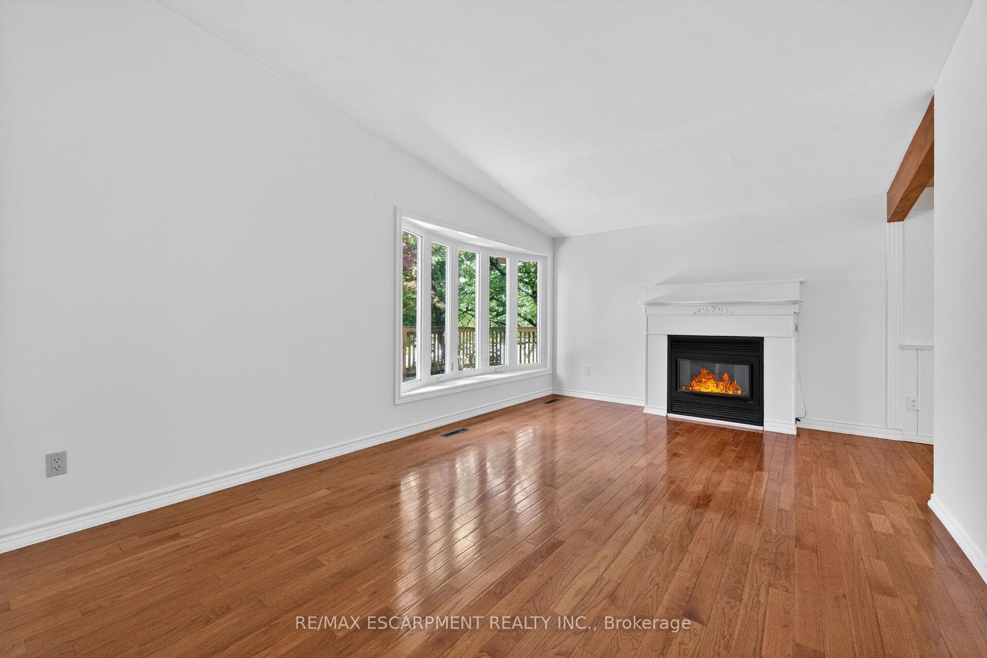 217 West 15th Street photo 9