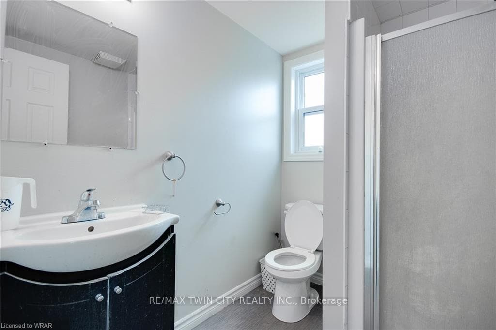 151 Bridgeport Road Unit 4 photo 21