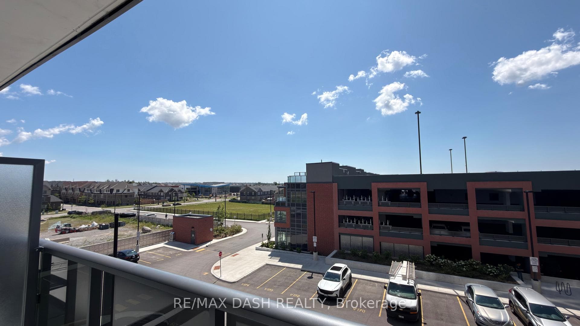 2545 Simcoe Street Unit 356 photo 9