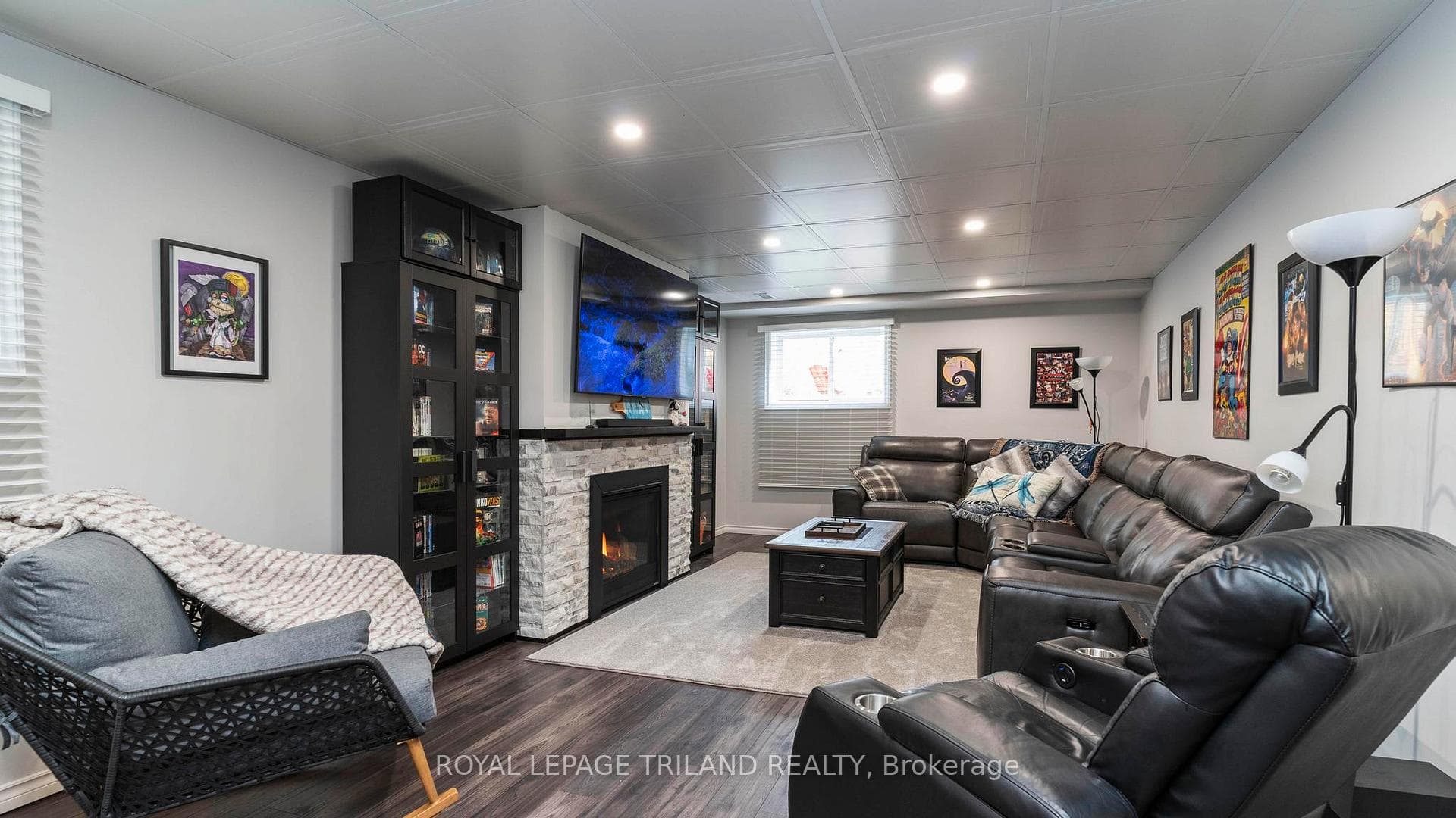 101 Dartmouth Drive photo 24