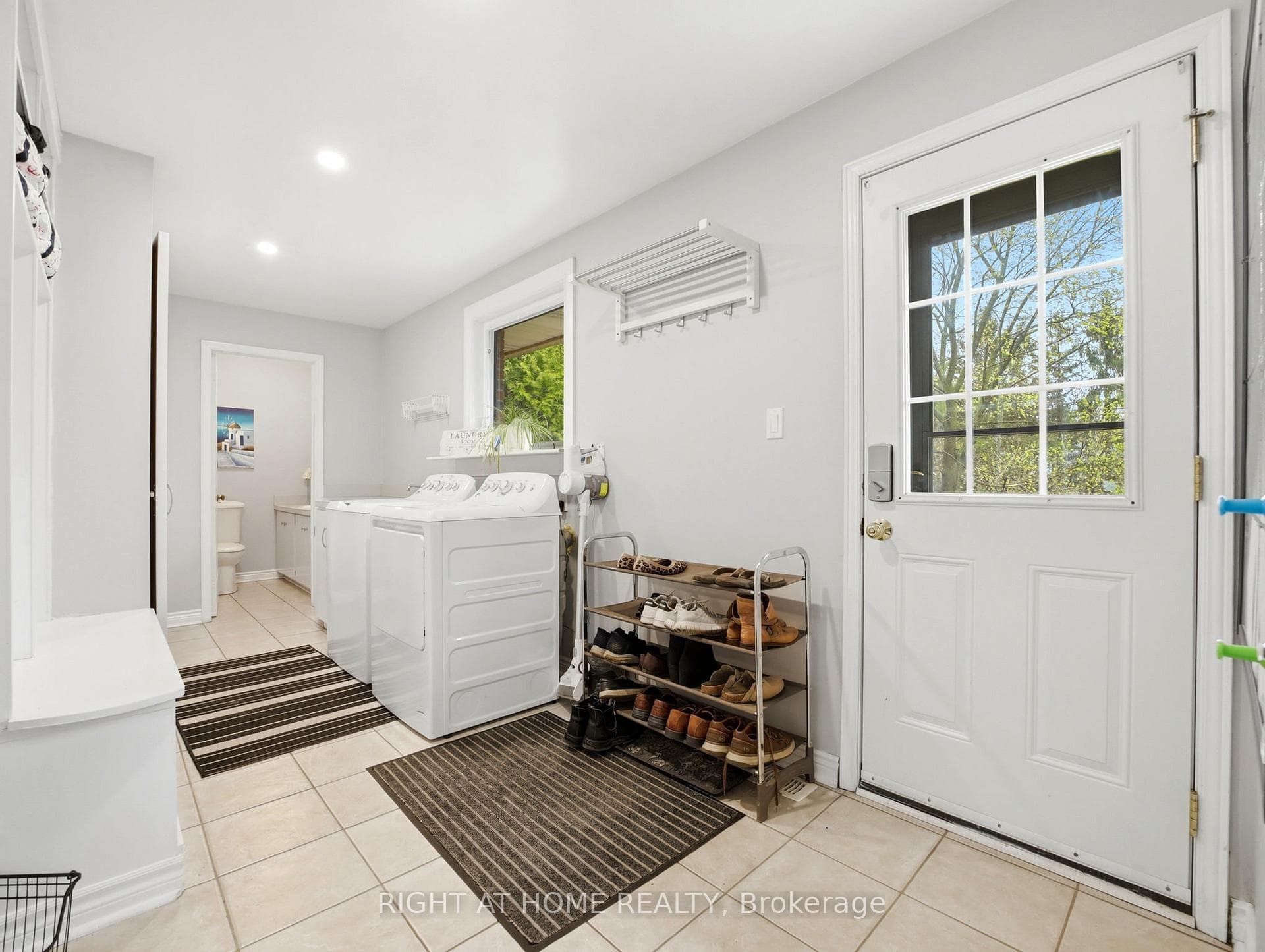 30 Carl Crescent photo 22