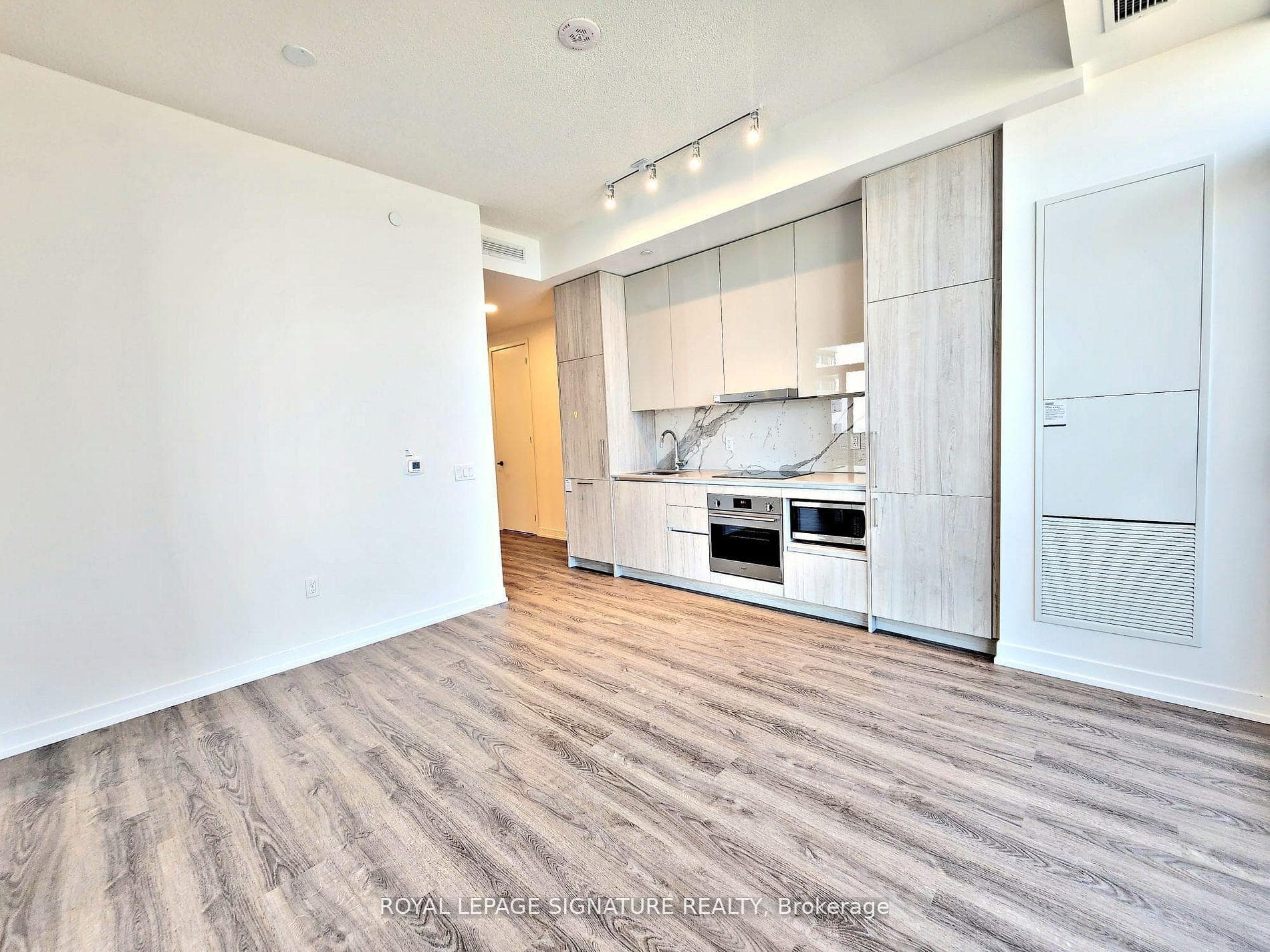 195 Commerce Street Unit 5311 photo 8