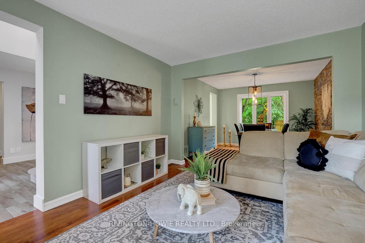 26 Spindle Way photo 5