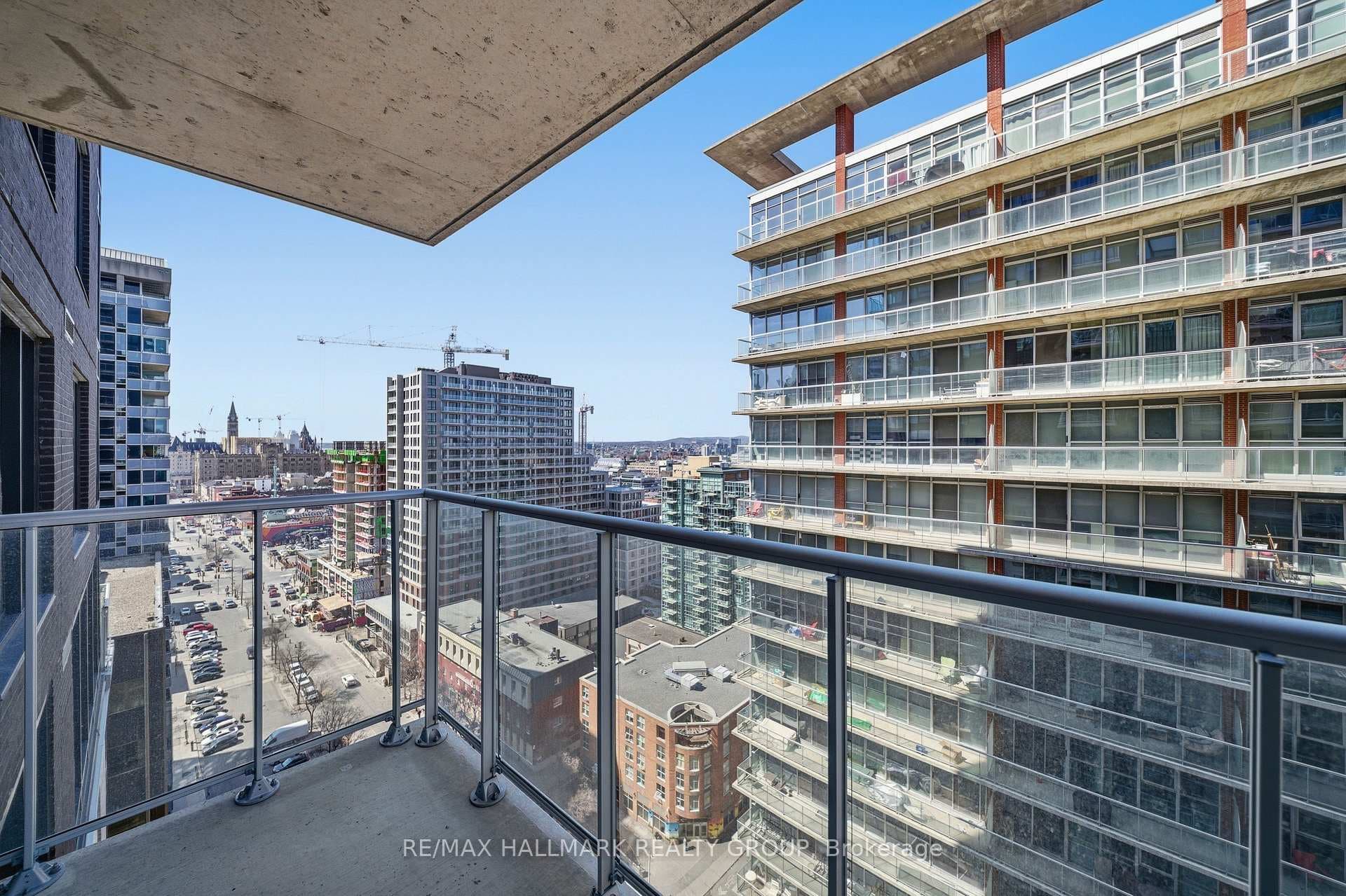 180 George Street Unit 1703 photo 20