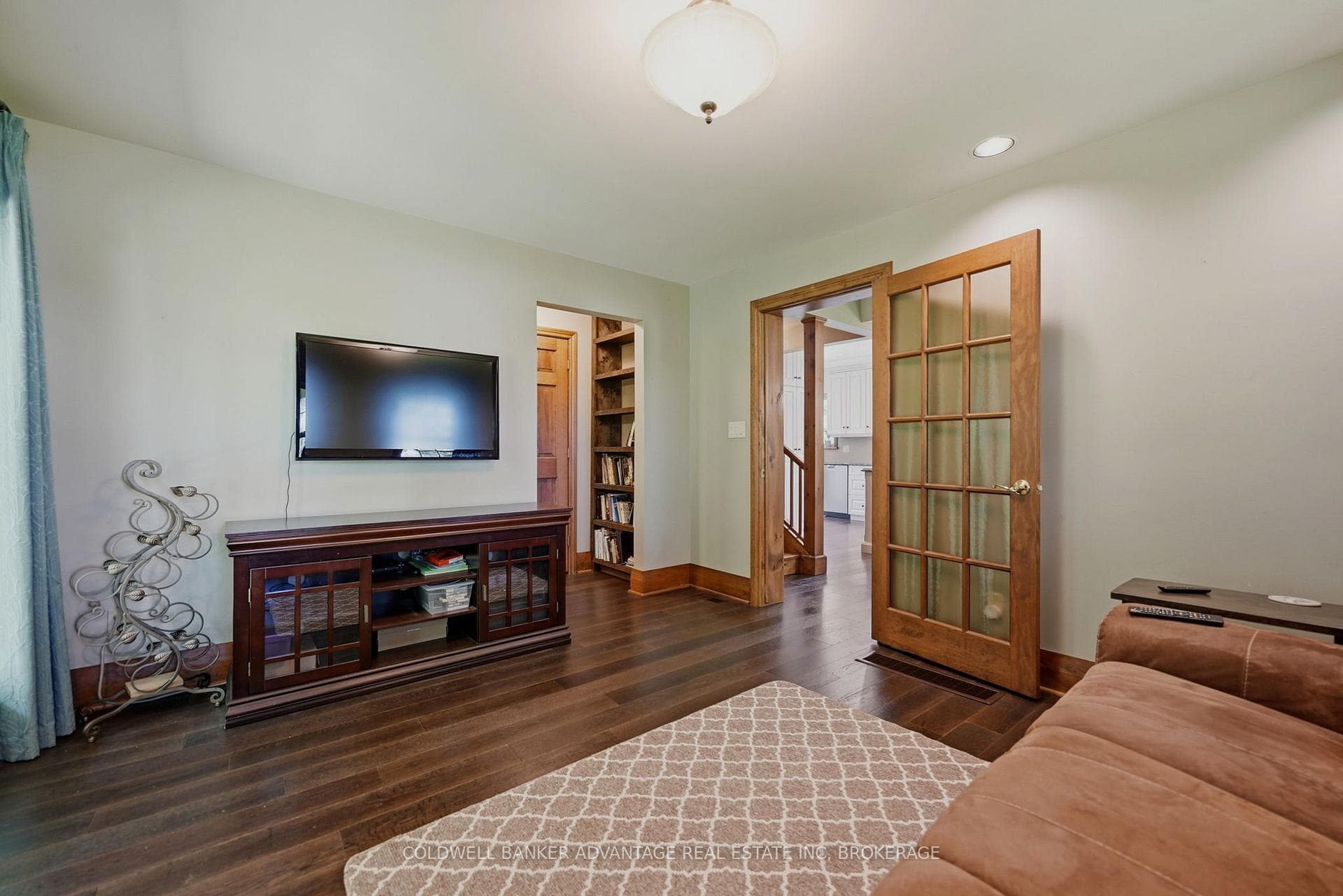 4698 Sandy Cove Drive photo 24