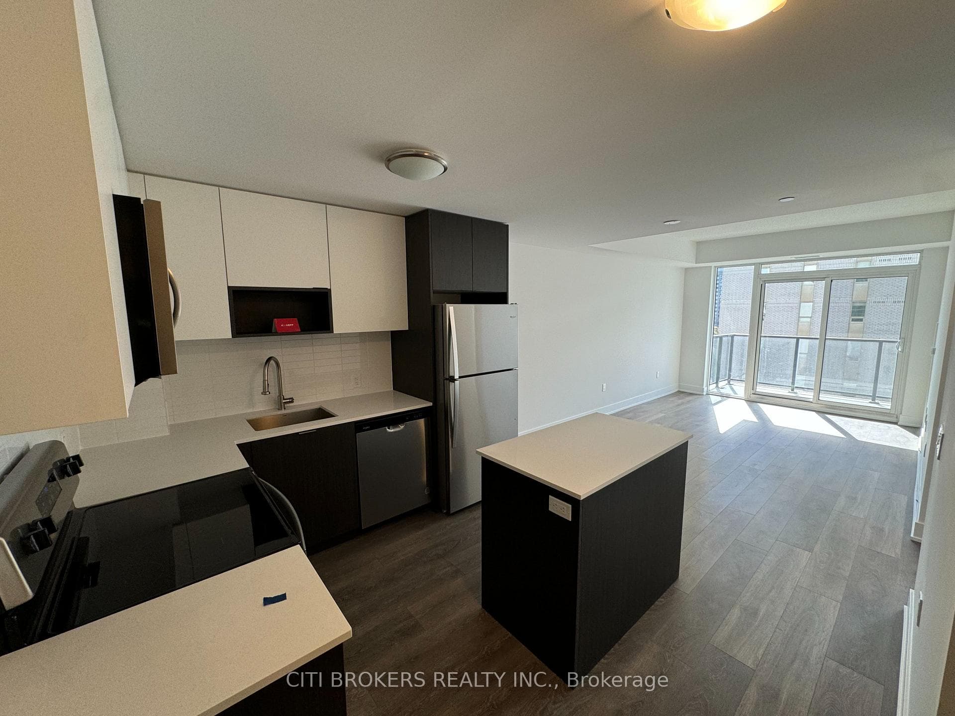 202 Burnhamthrope Road Unit 1103W photo 2