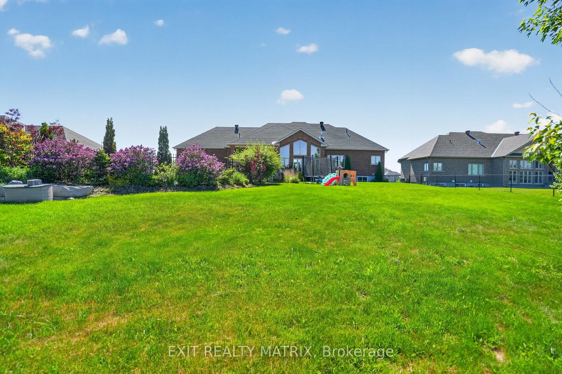 1525 Rangeland Avenue photo 47