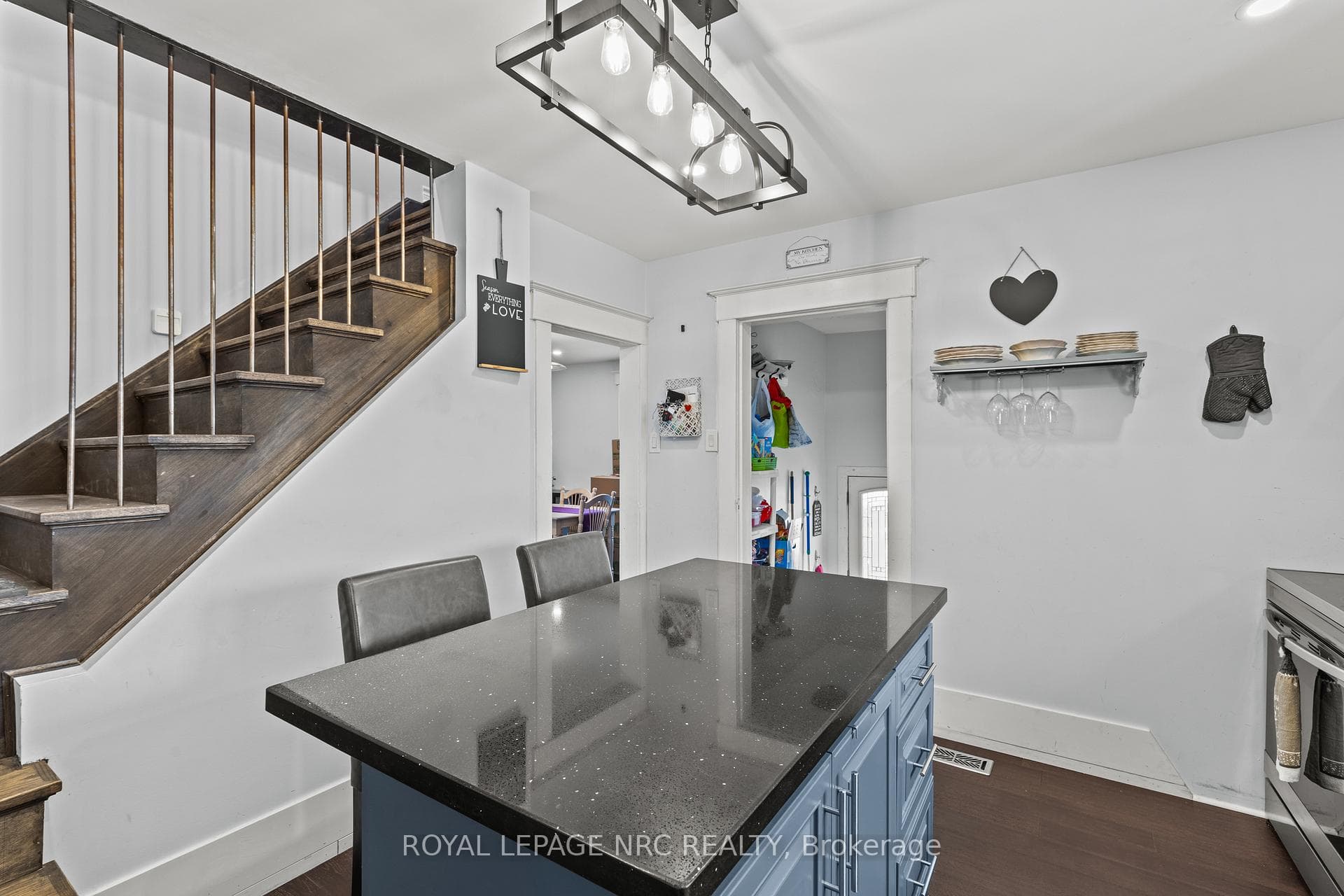 111 Morton Street photo 17
