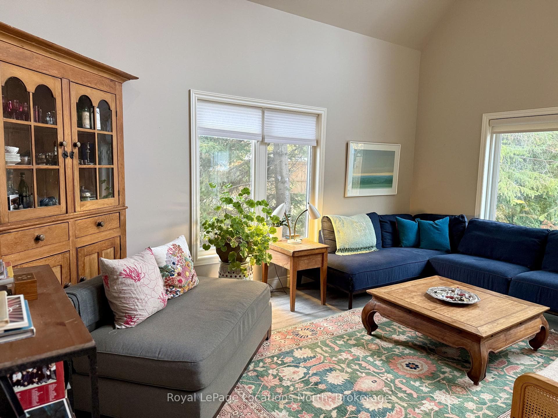 18 Hickory Street photo 8