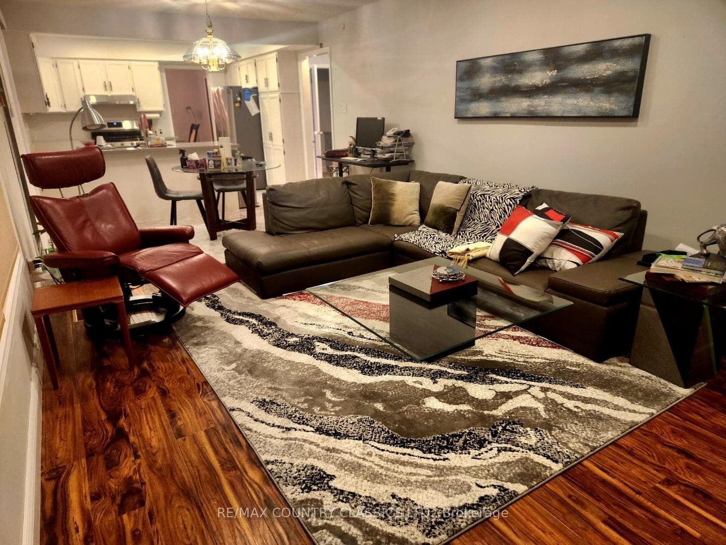 1210 Summit Drive photo 3