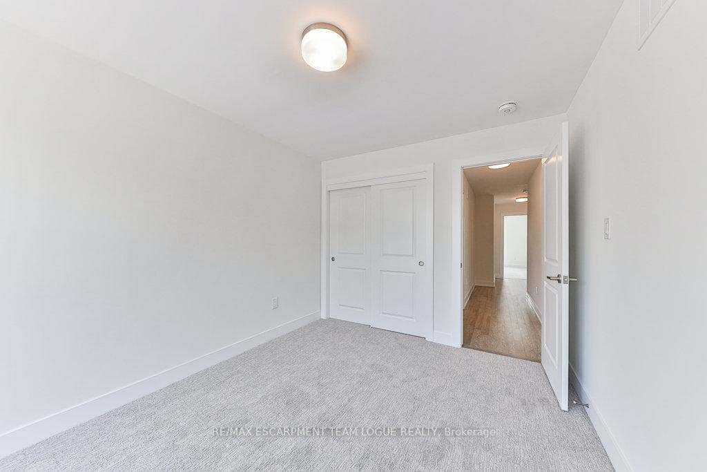 2273 TURNBERRY Road Unit 22 photo 33