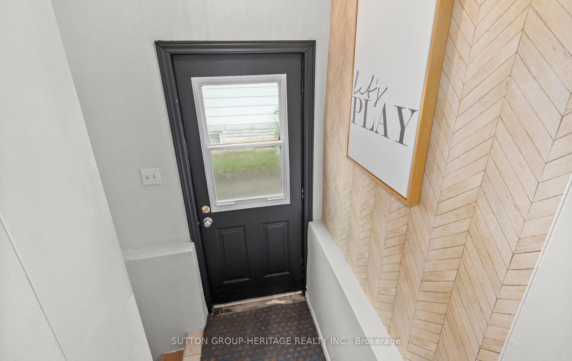 156 Windsor Street photo 19