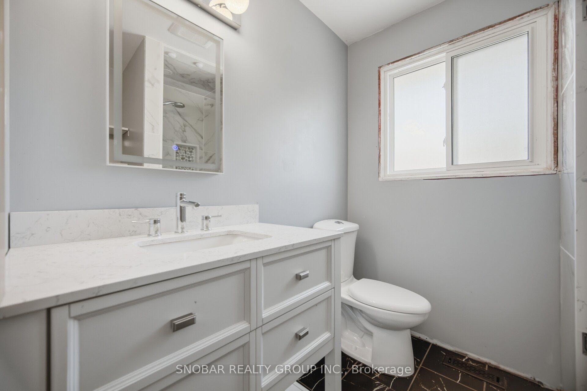 1228 Shamir Crescent photo 17