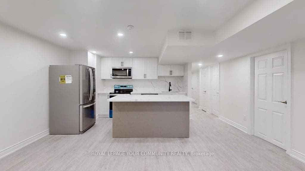 518 Kinrara Court photo 6