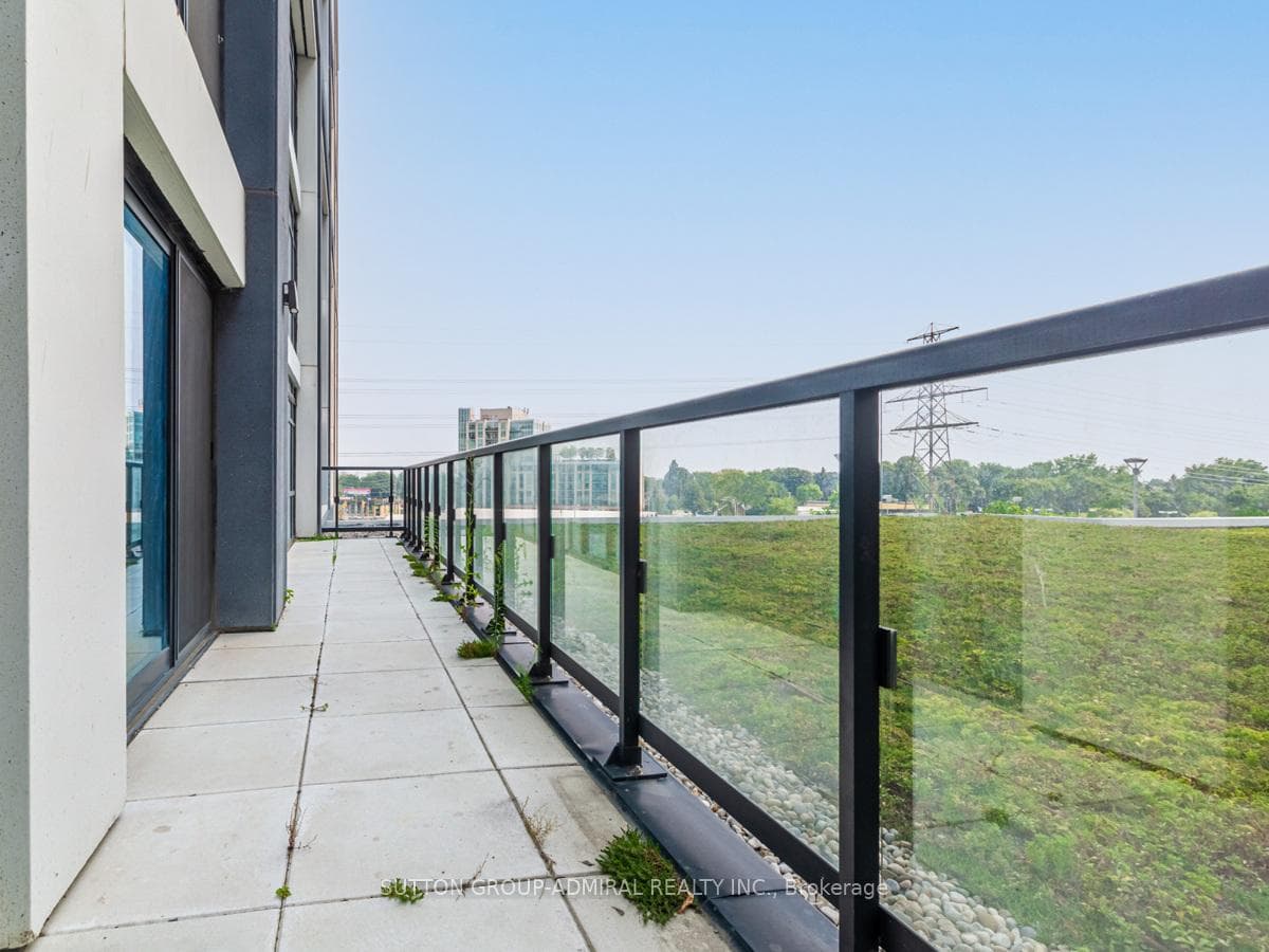 7 Mabelle Avenue Unit 301 photo 23