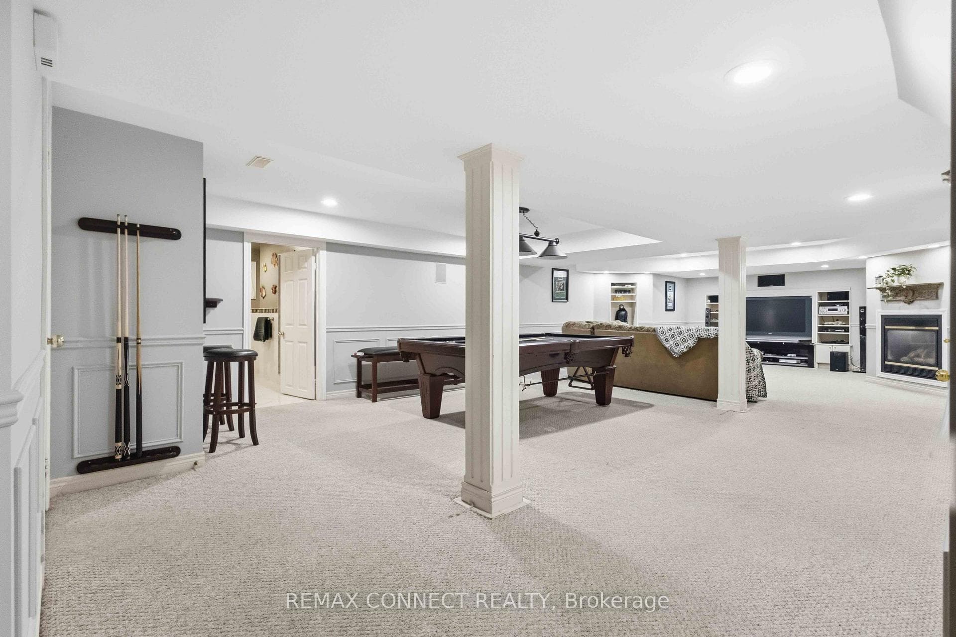 9 Nettle's Court photo 29