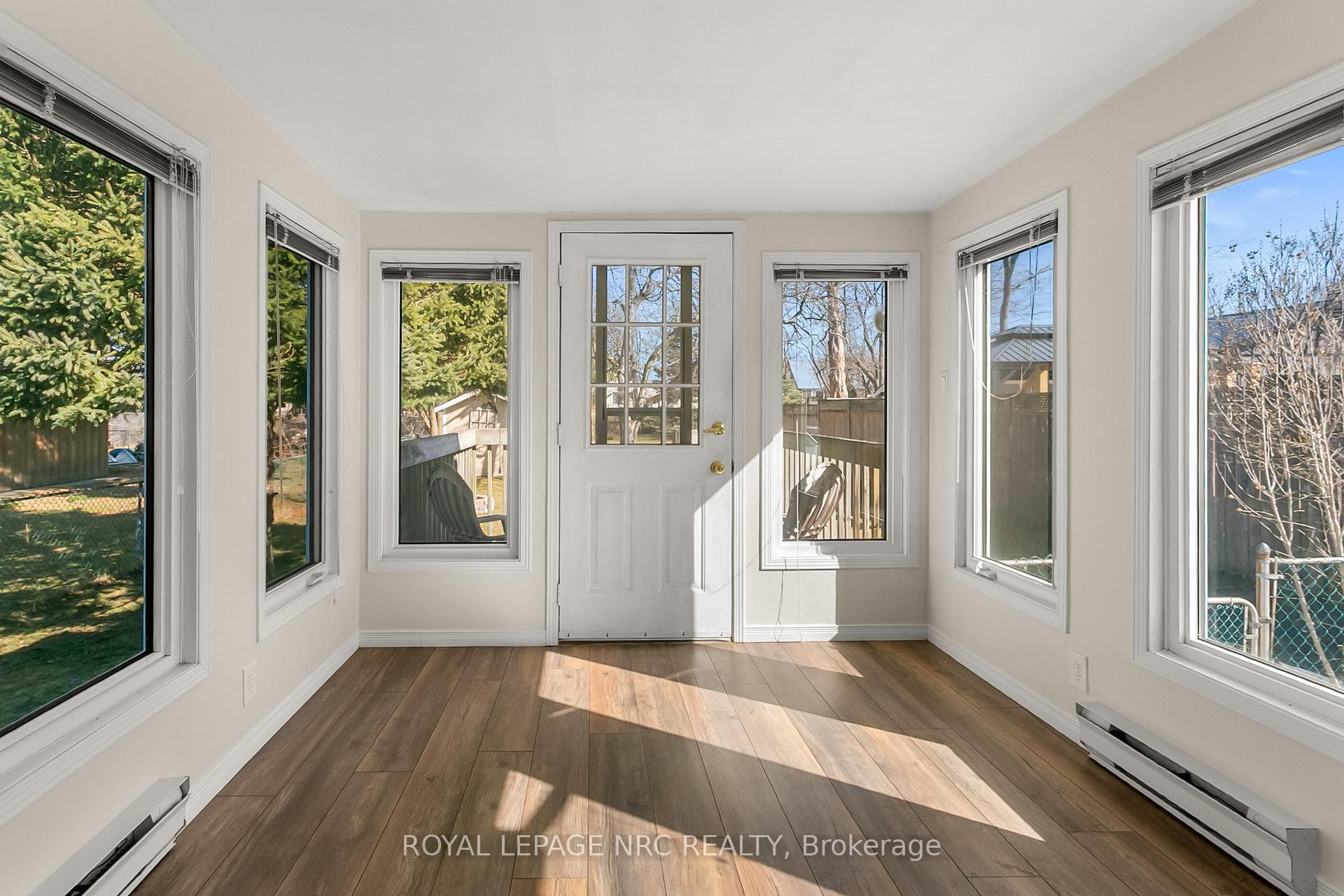 5608 Byng Avenue photo 12