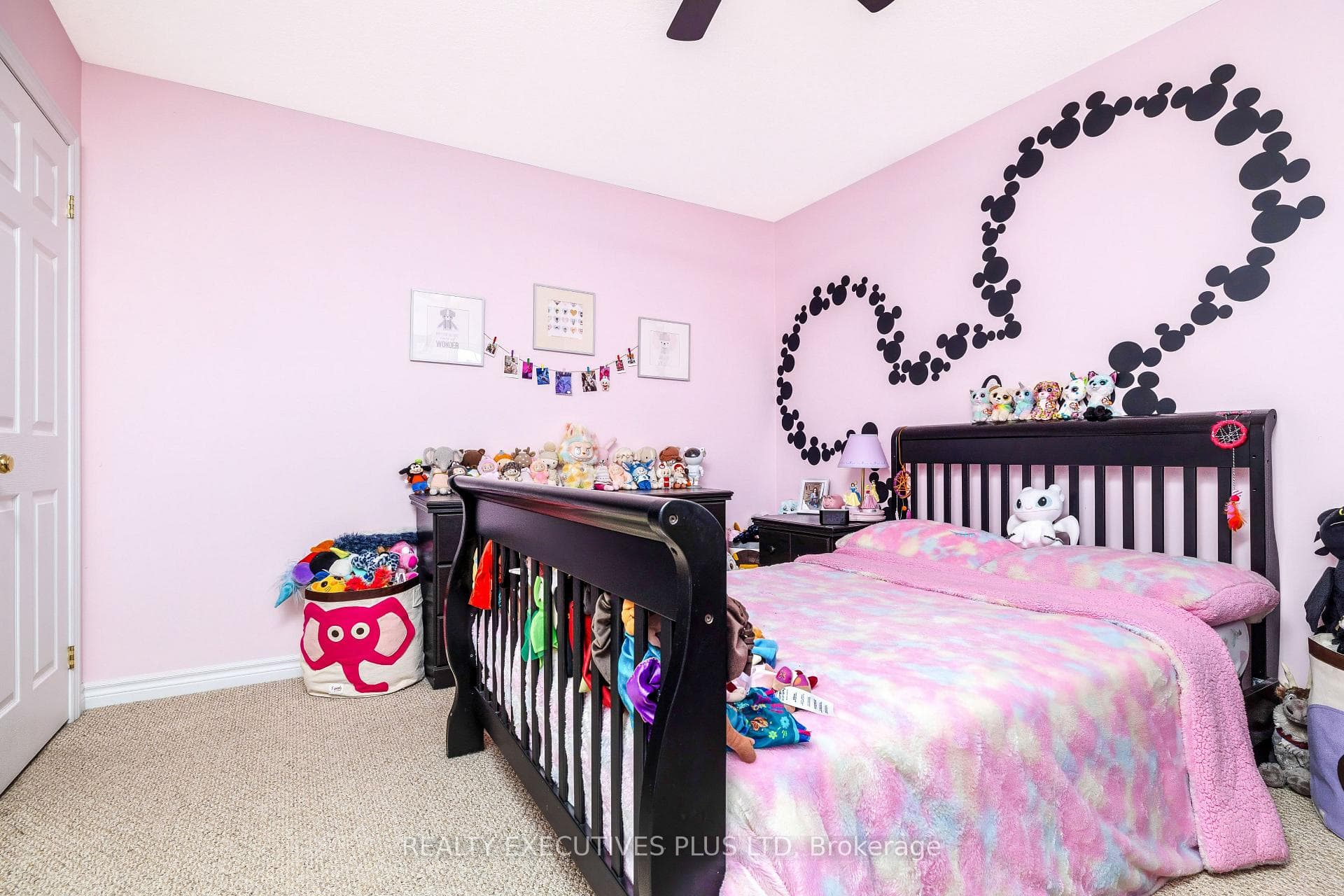 56 Dinnick Crescent photo 20