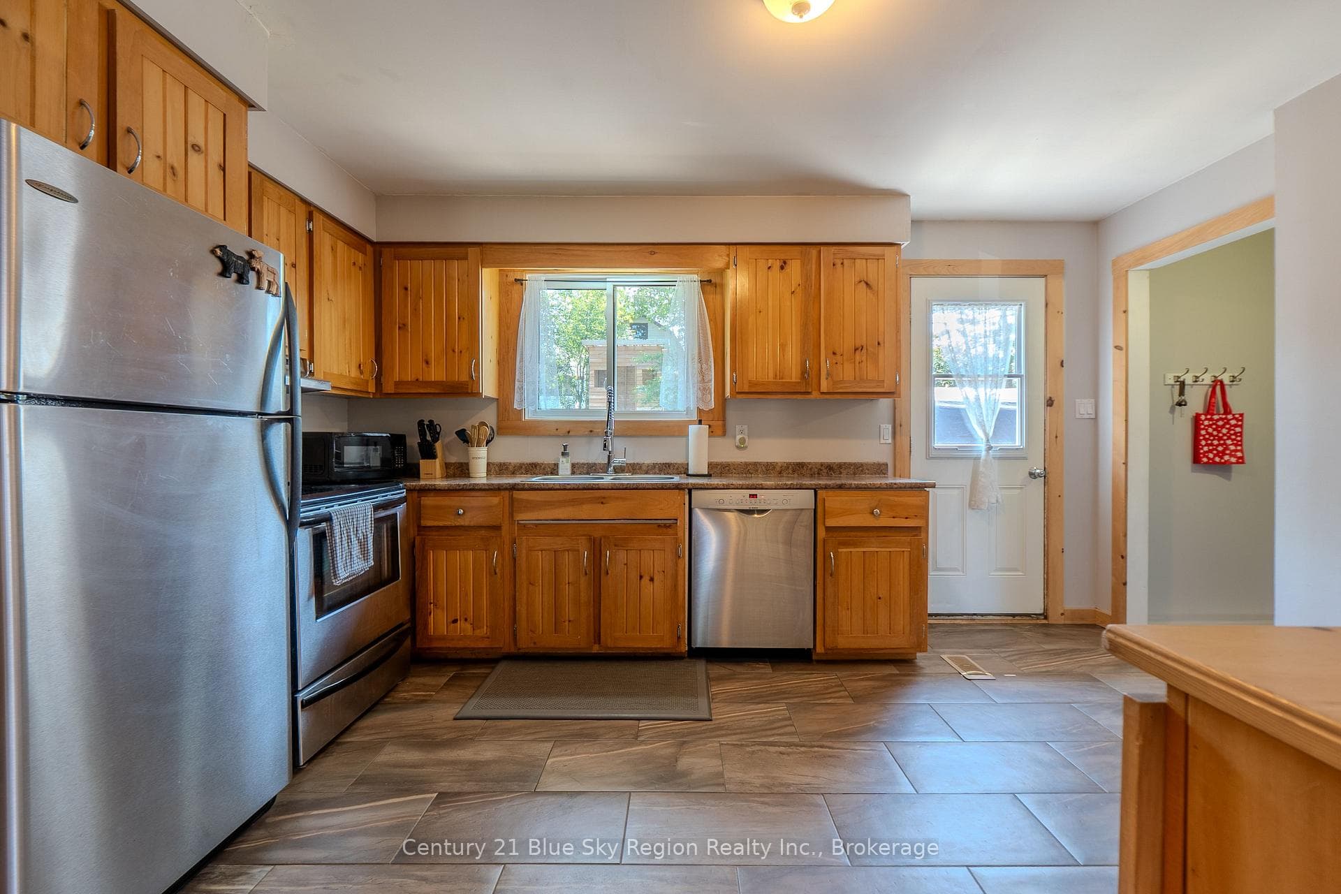 7 Birch Crescent photo 12