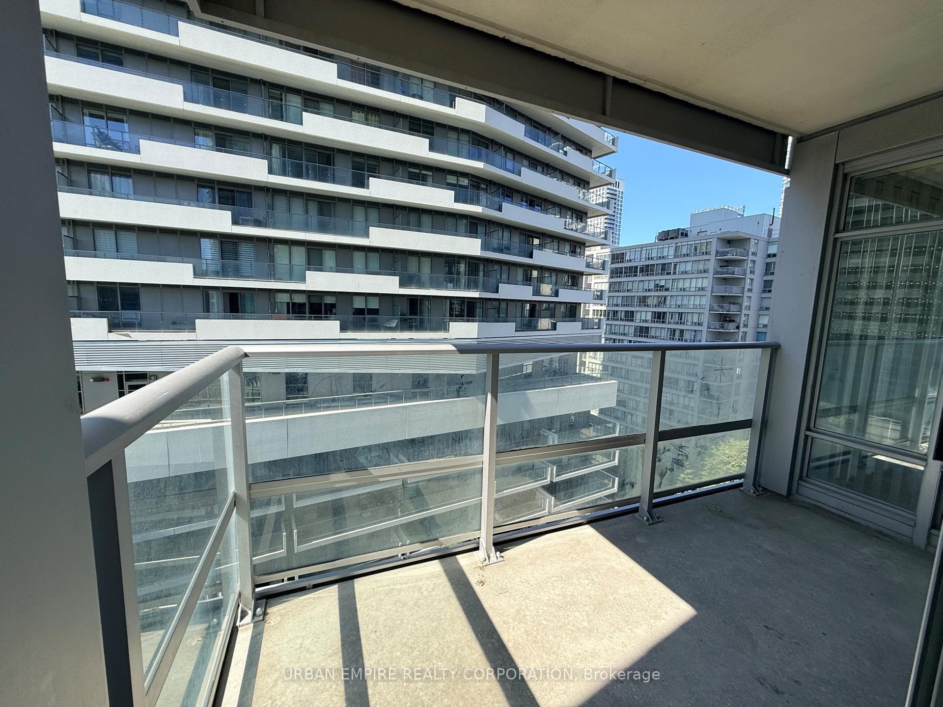 2191 Yonge Street Unit 1208 photo 8