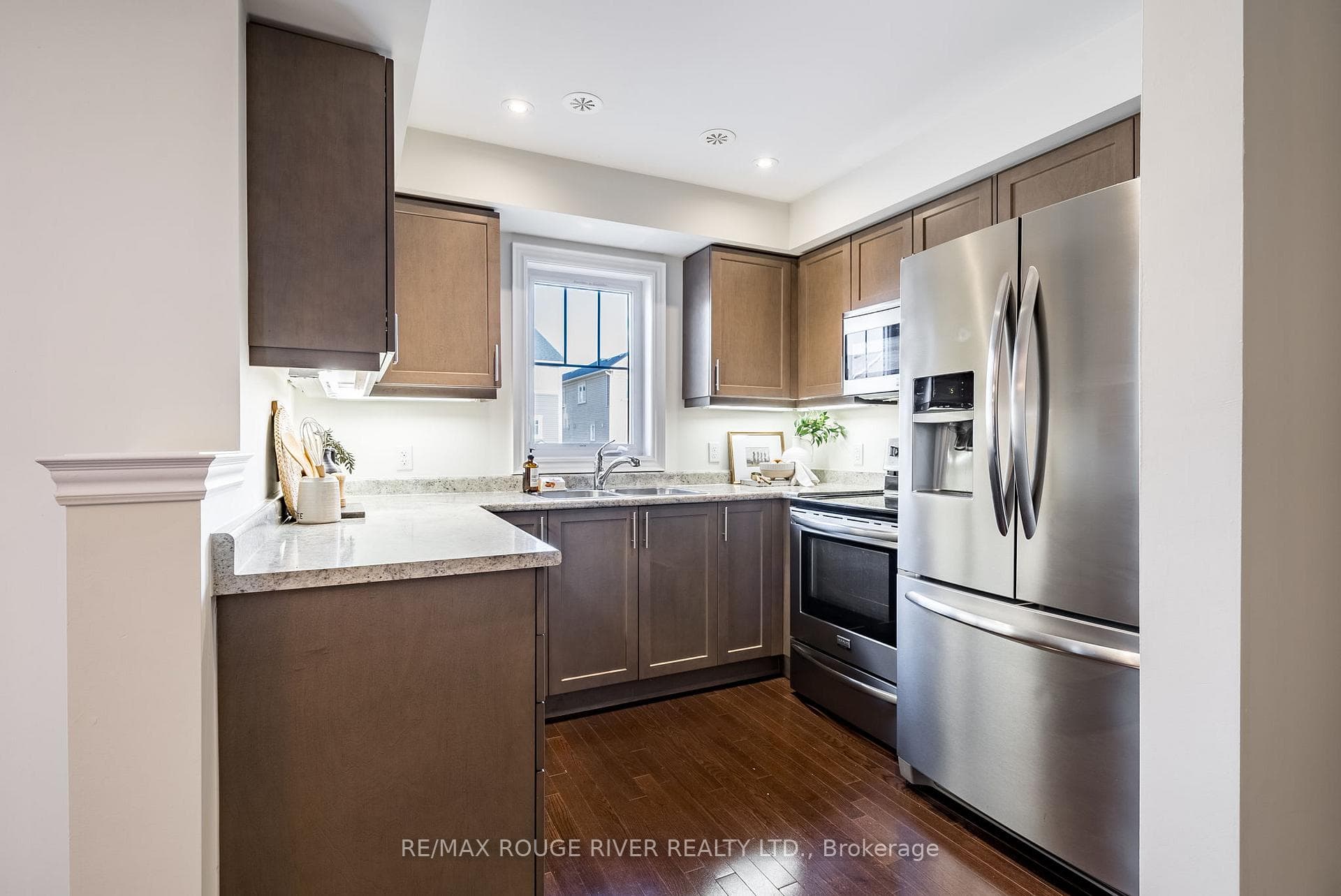 20 Nearco Crescent photo 8