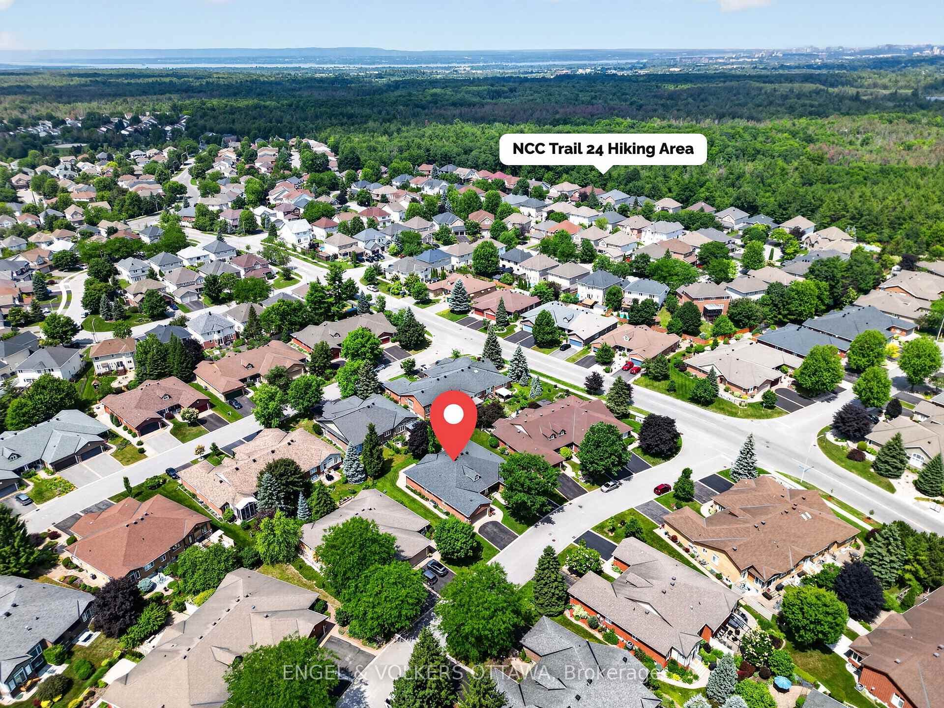 10 Waterthrush Crescent photo 44