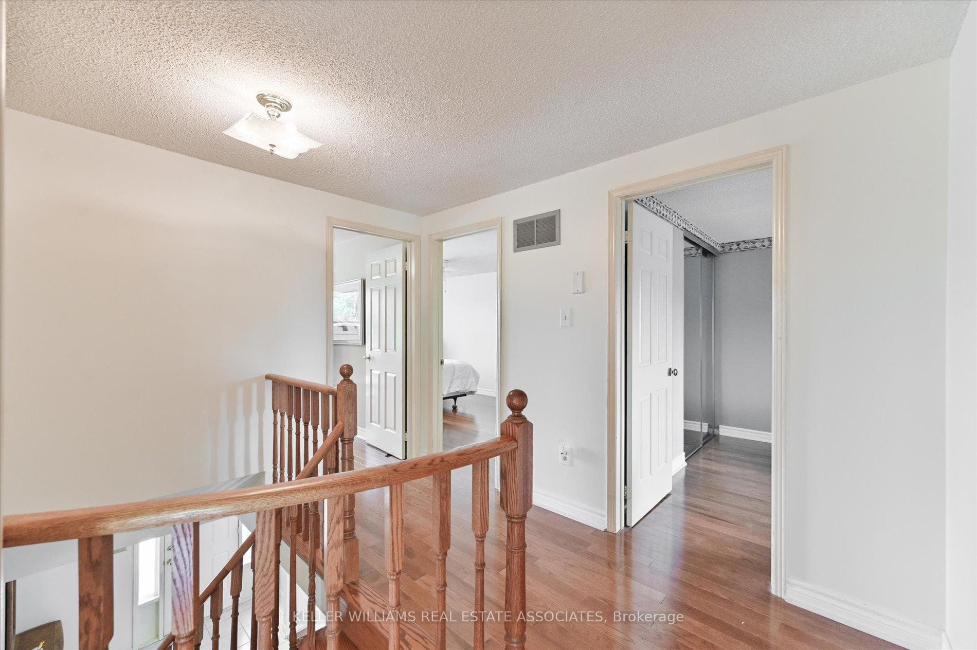 3199 Vanderbilt Road photo 17