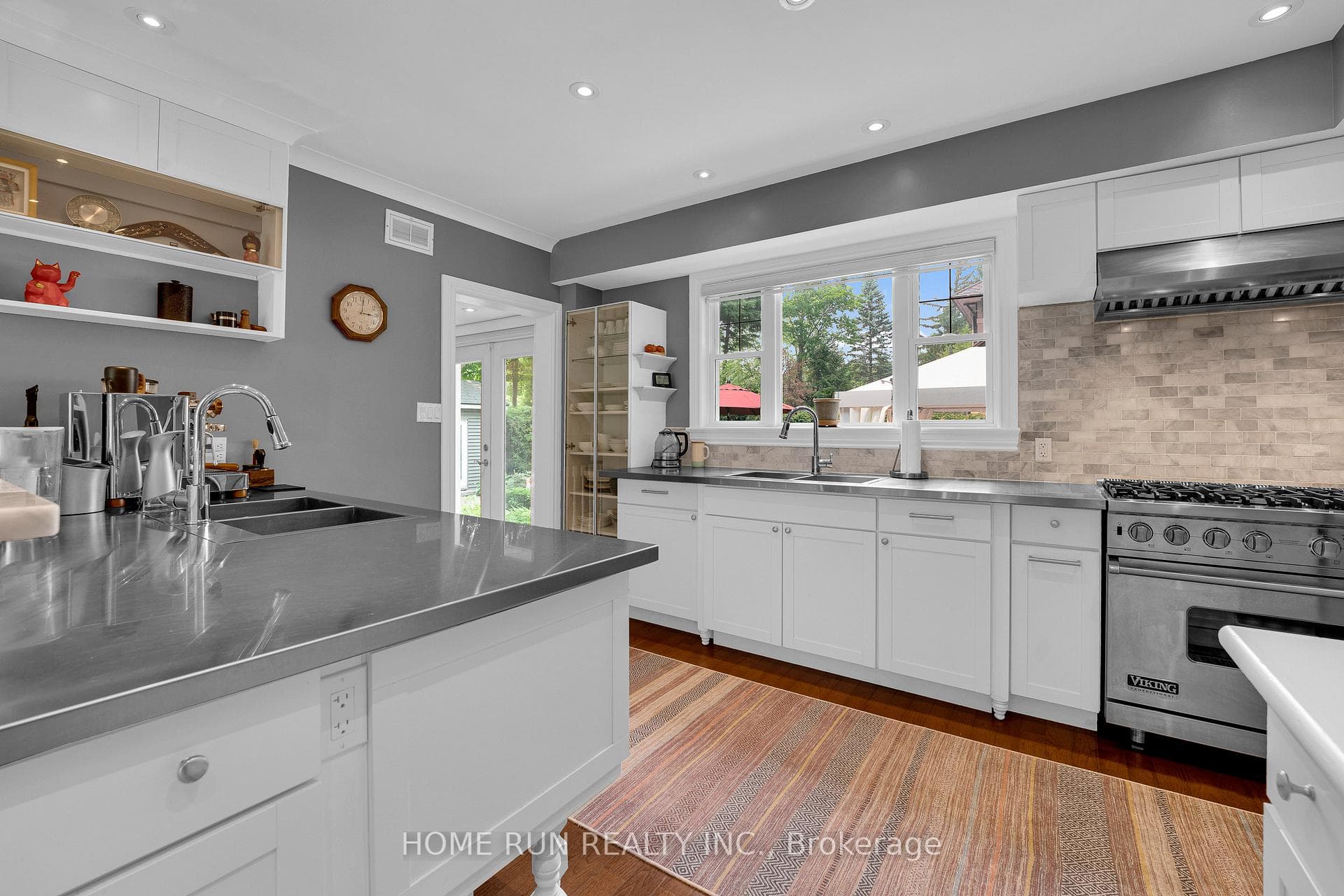 275 BUCHAN Road photo 17