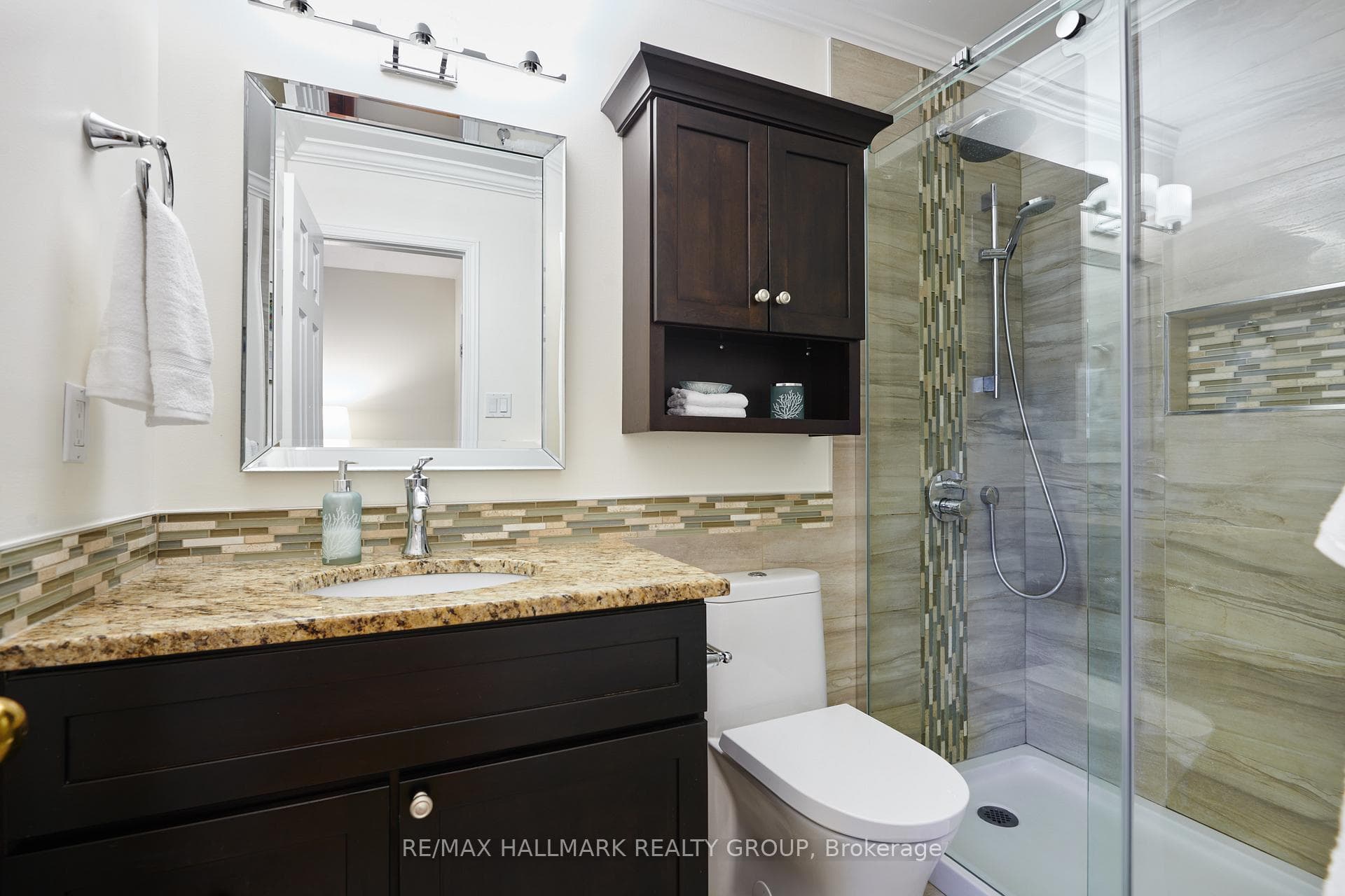 PRIMARY EN-SUITE | rainhead and hand-held shower
