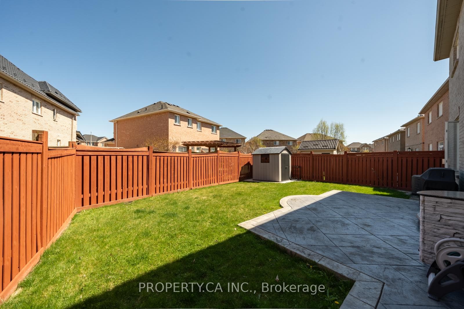 137 Earlsbridge Boulevard photo 4
