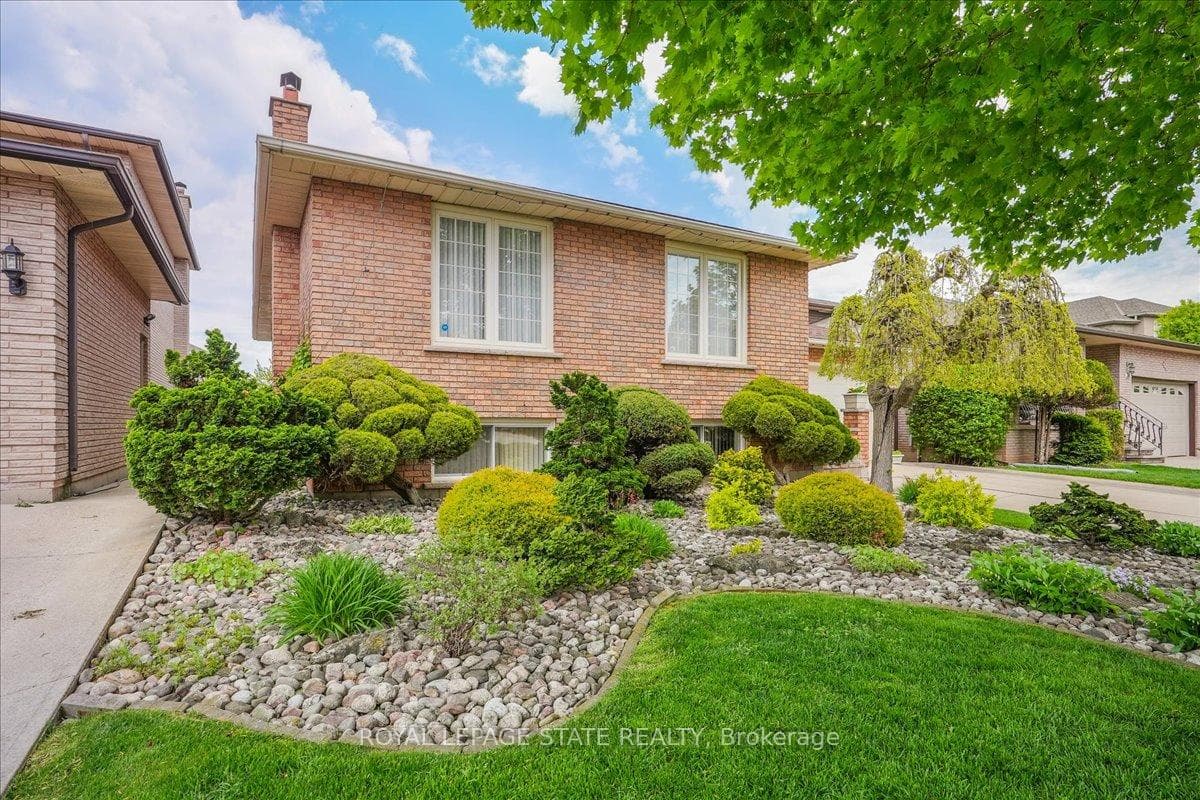 40 Hearthside Crescent photo 5