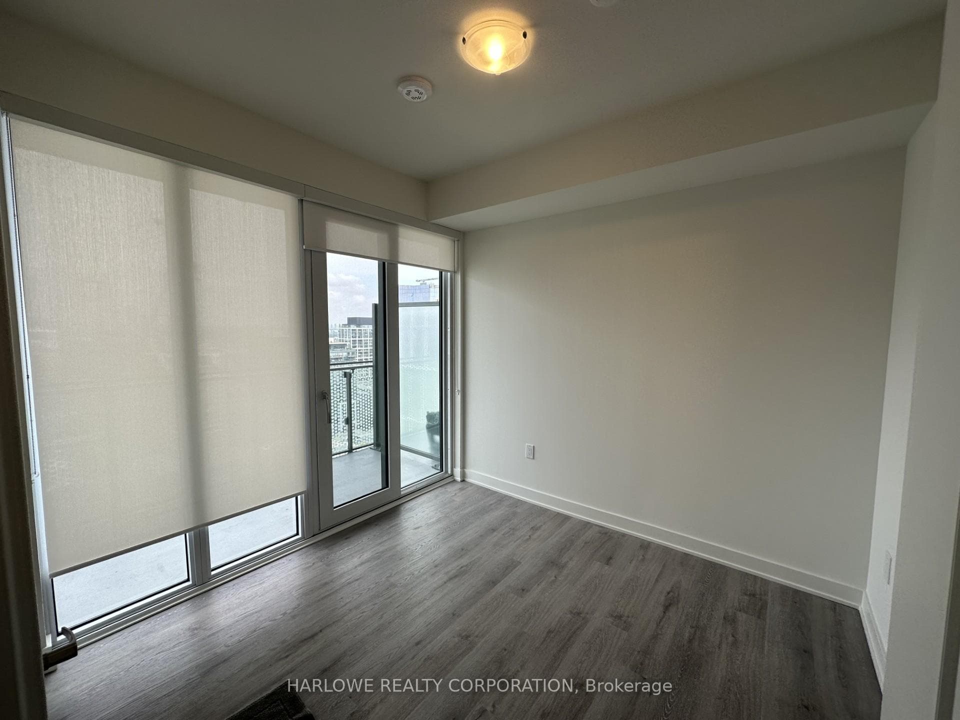 135 Lower Sherbourne Street Unit 2533 W photo 3
