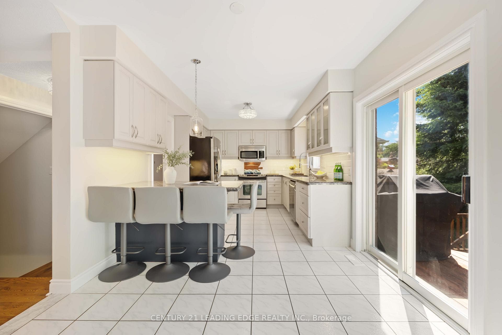 175 Park Drive photo 12