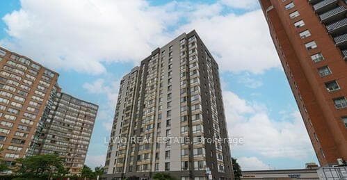 2470 Eglinton Avenue Unit 706 photo 2