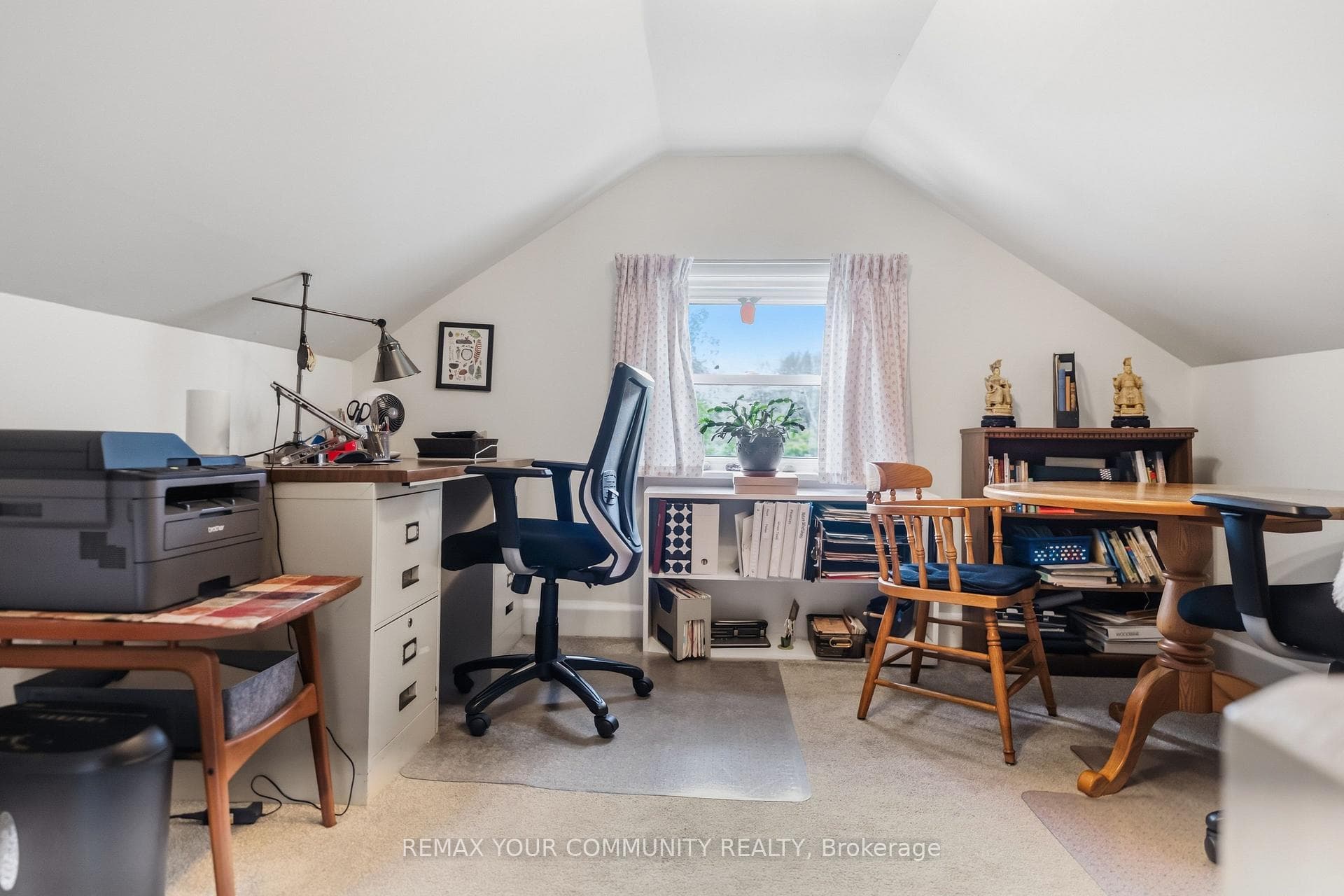 223 Richmond Street photo 12