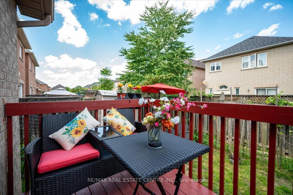 4809 Dovehouse Drive photo 28