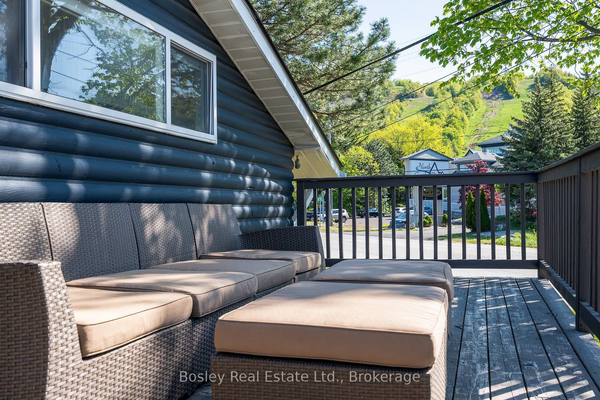 102 HELEN Street photo 30