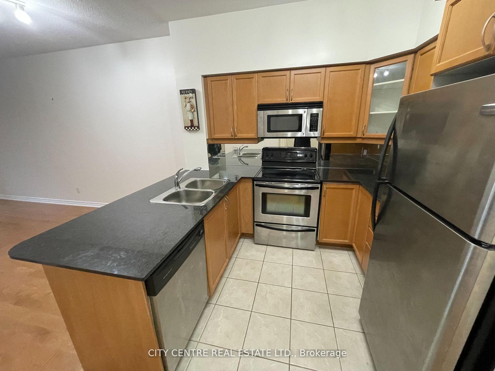 388 Prince Of Wales Drive Unit 307 photo 8