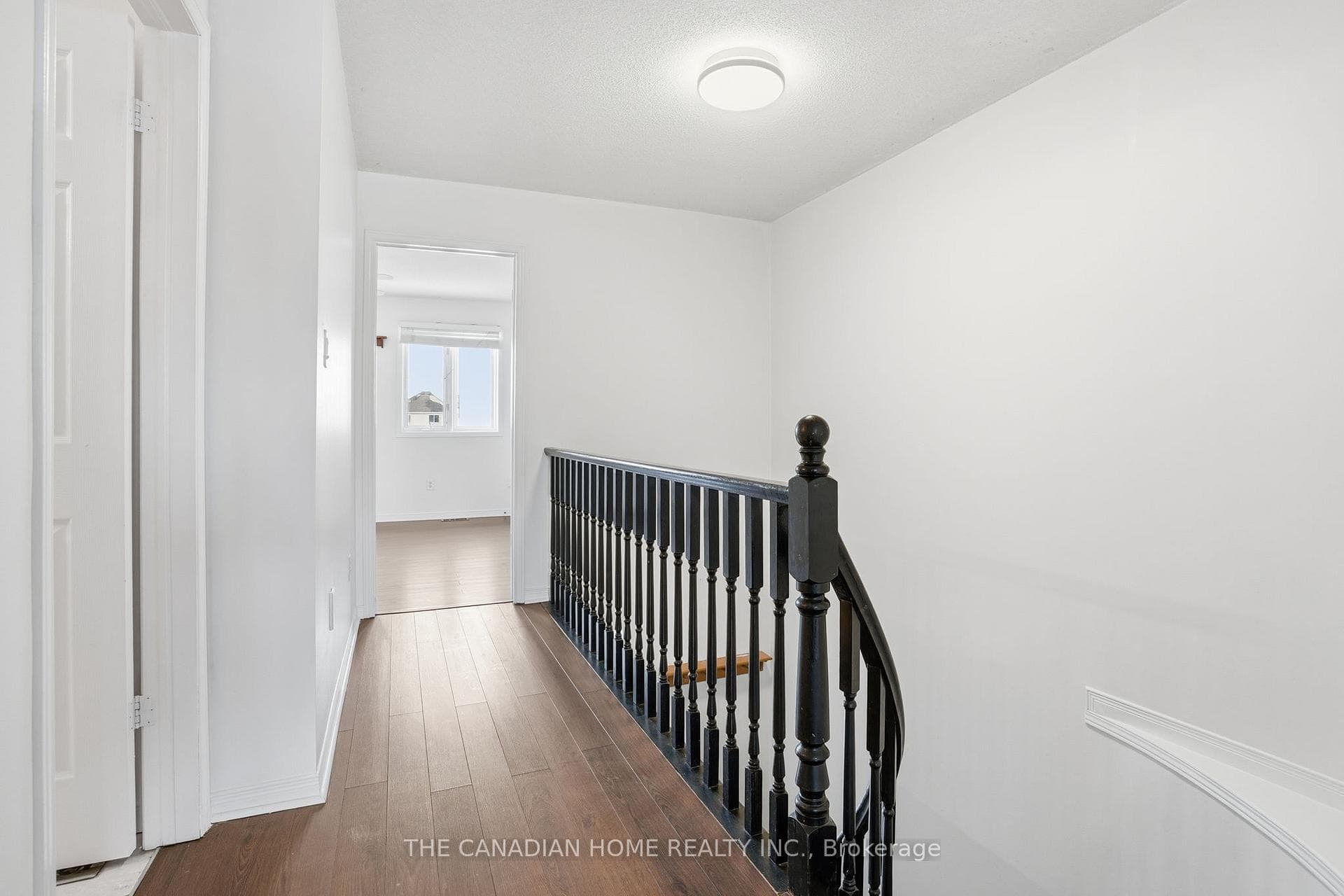 1889 Upper Wentworth Street Unit 29 photo 18