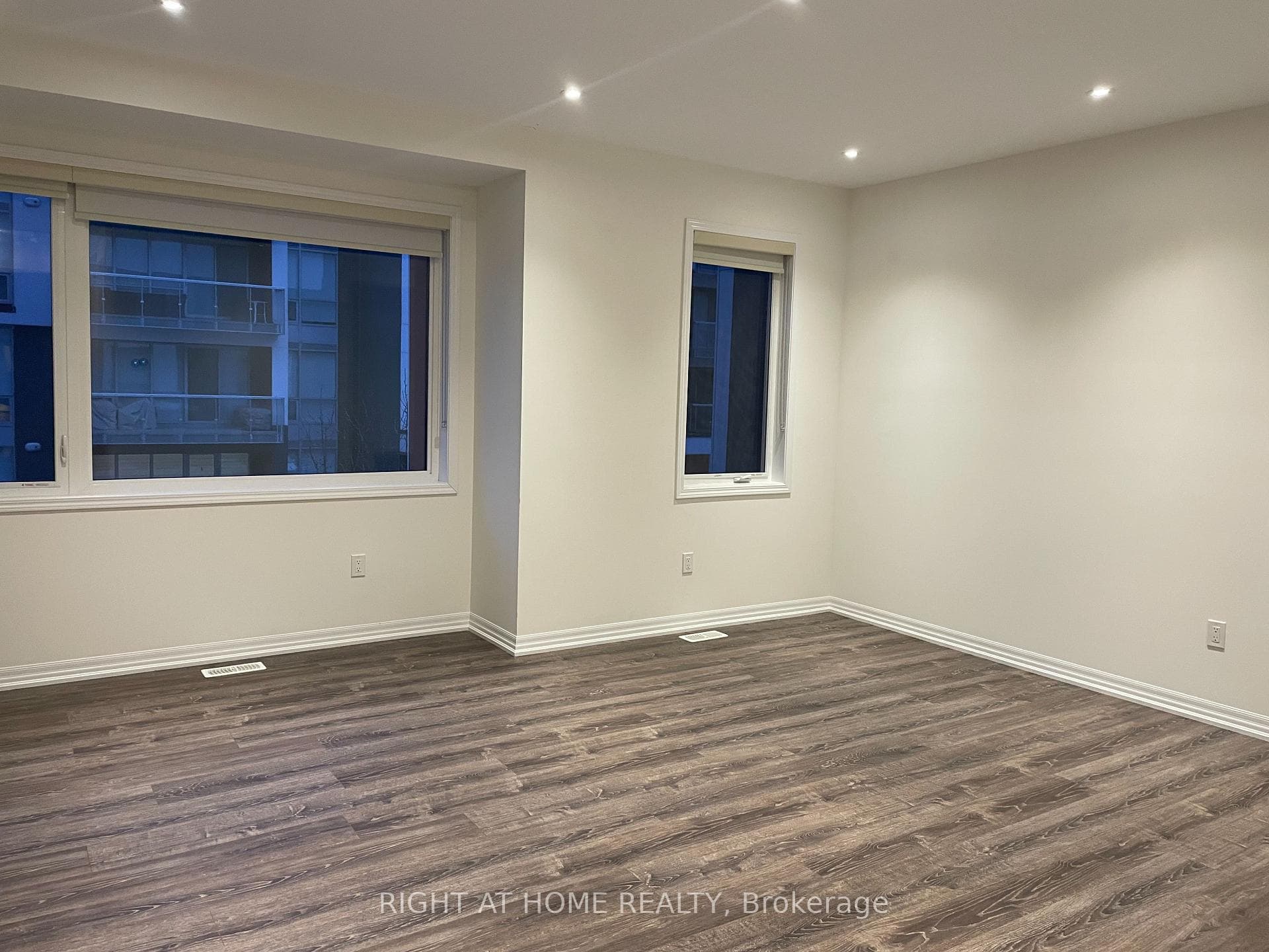 3021 Creekshore Common Avenue photo 6