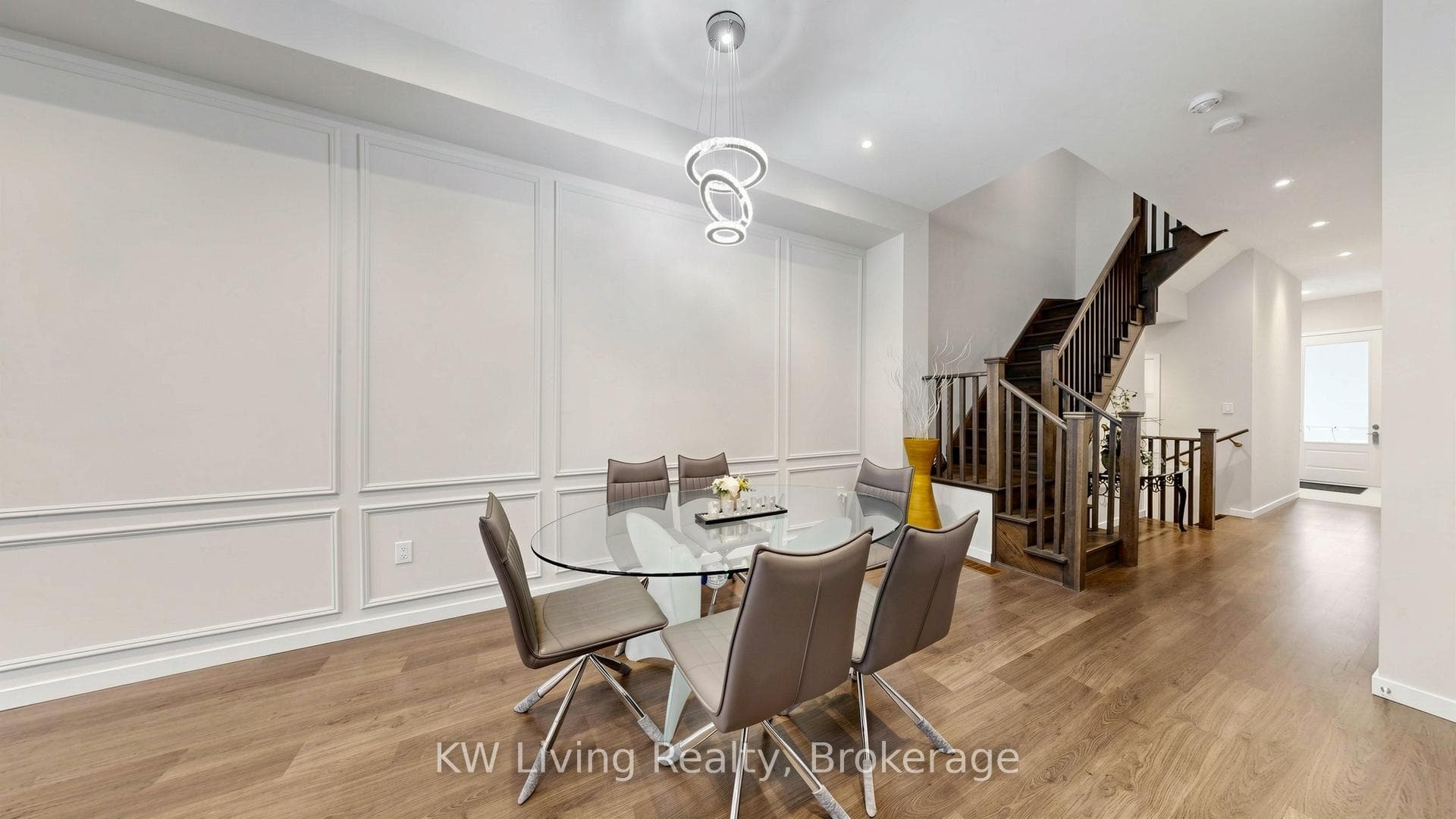 389 Elyse Court photo 10