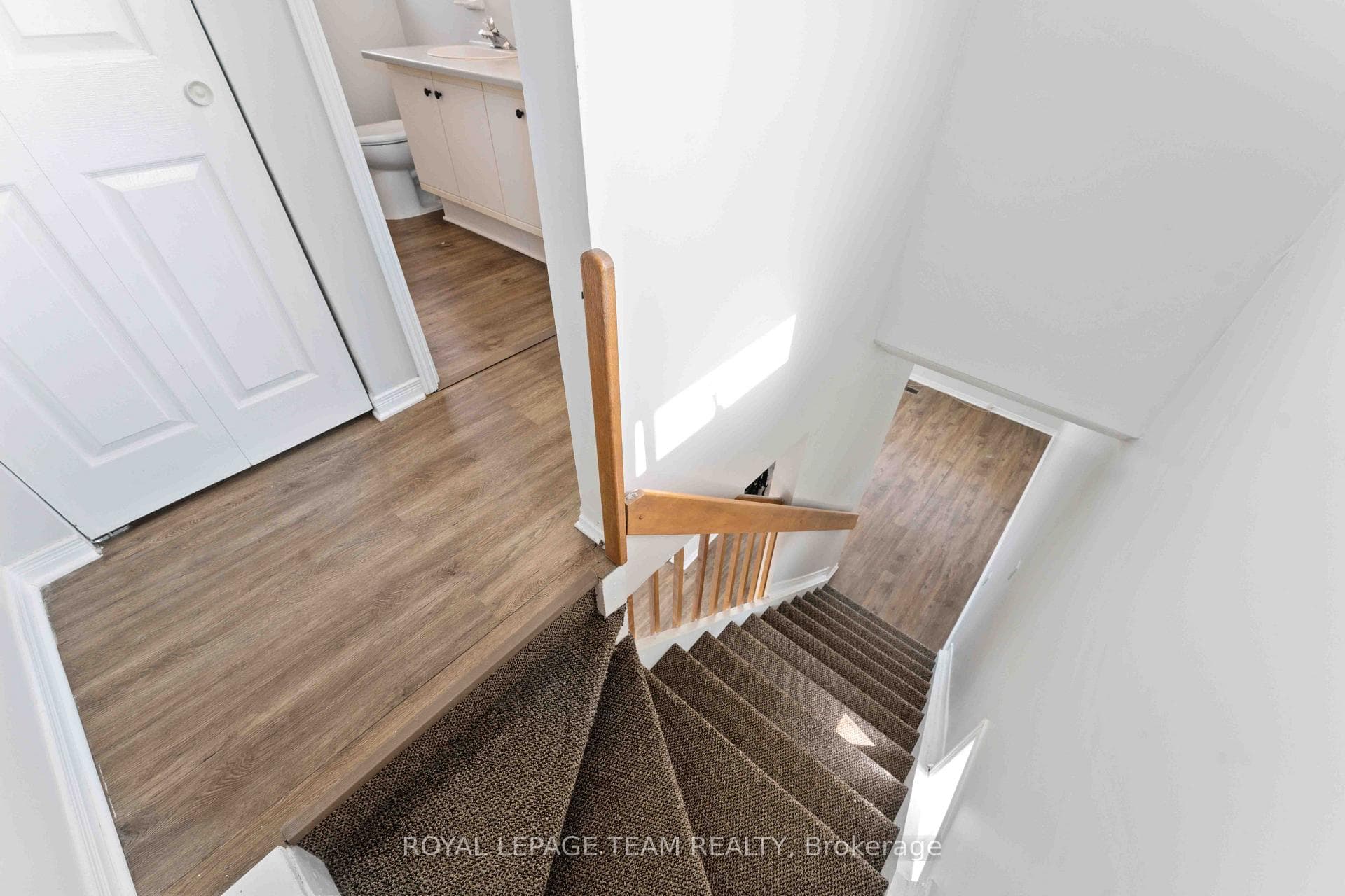 1420 RAVEN Avenue Unit B photo 10