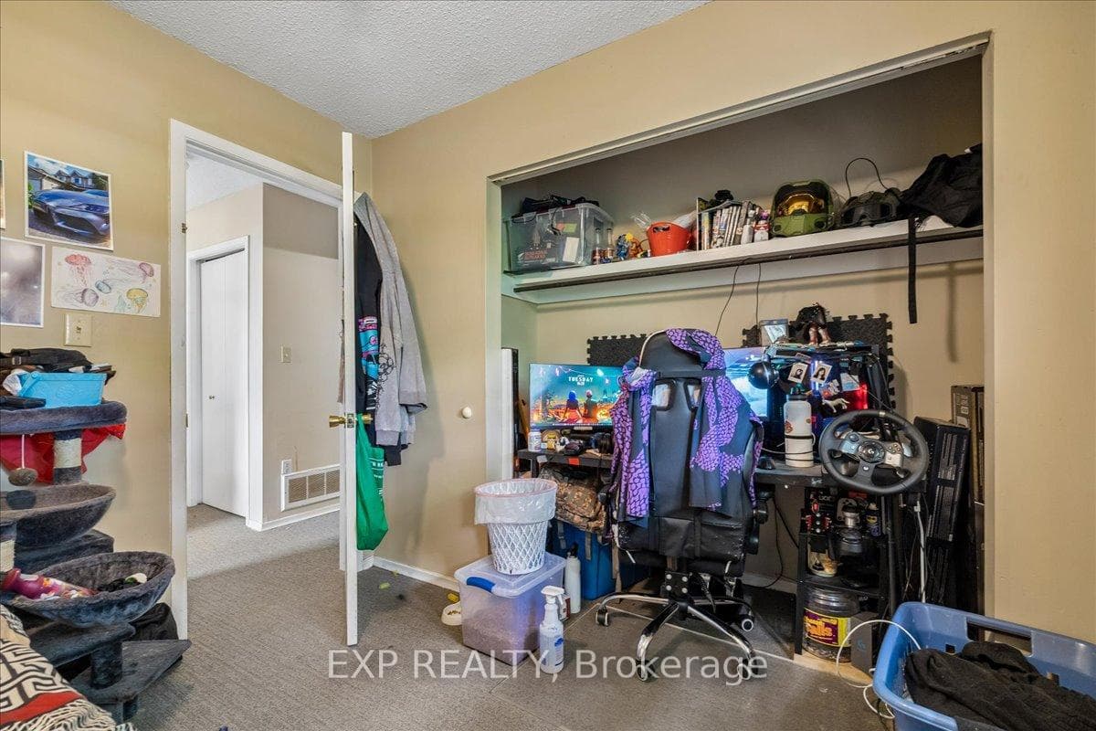 80 Maclennan Avenue photo 38